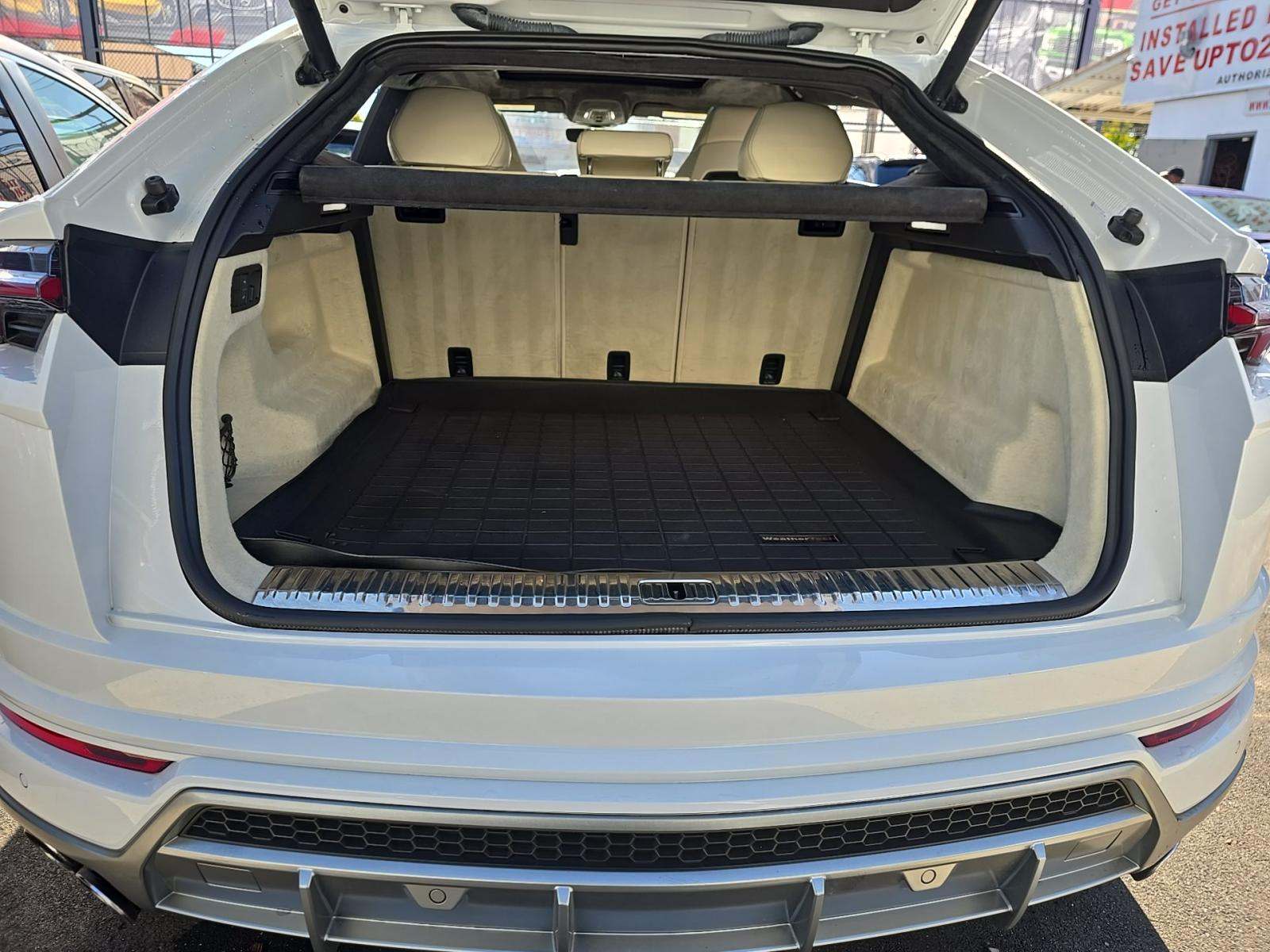 2020 Lamborghini Urus Base AWD