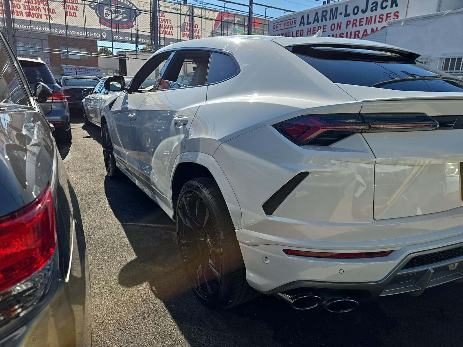 2020 Lamborghini Urus Base AWD