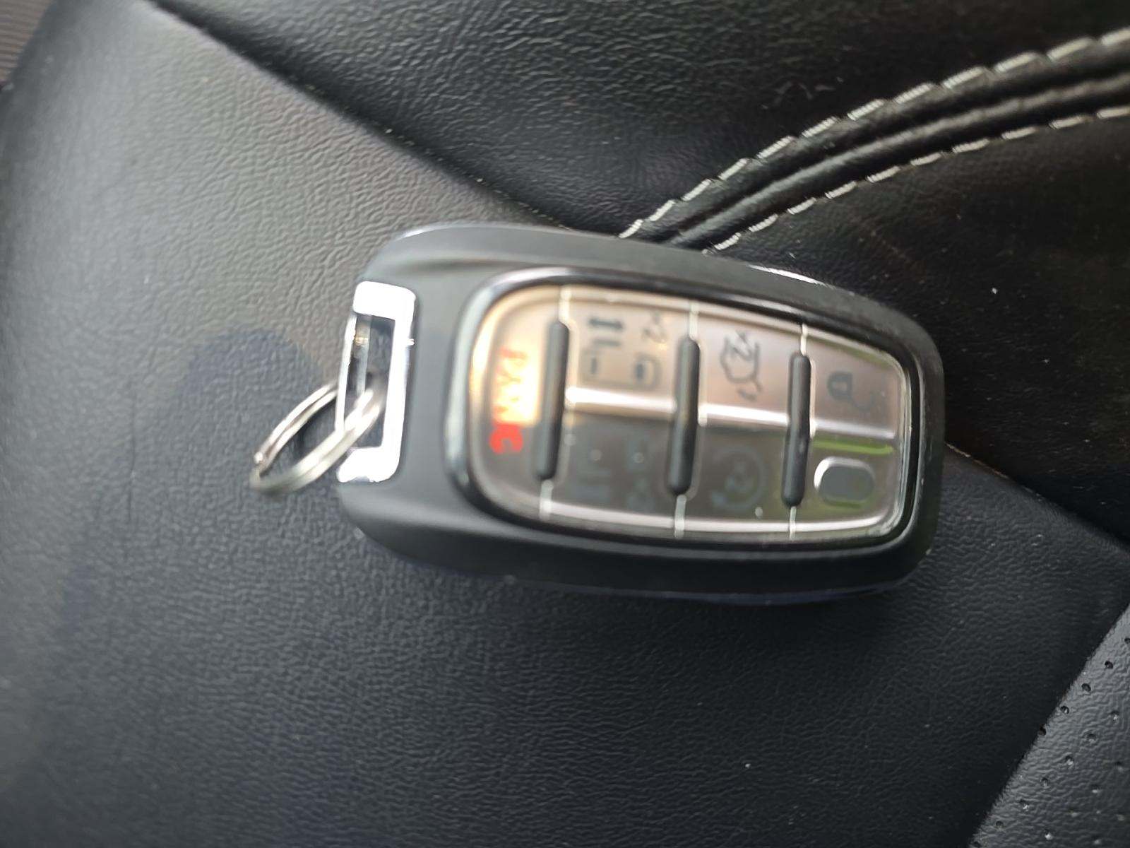 2025 Chrysler Pacifica Hybrid Select FWD