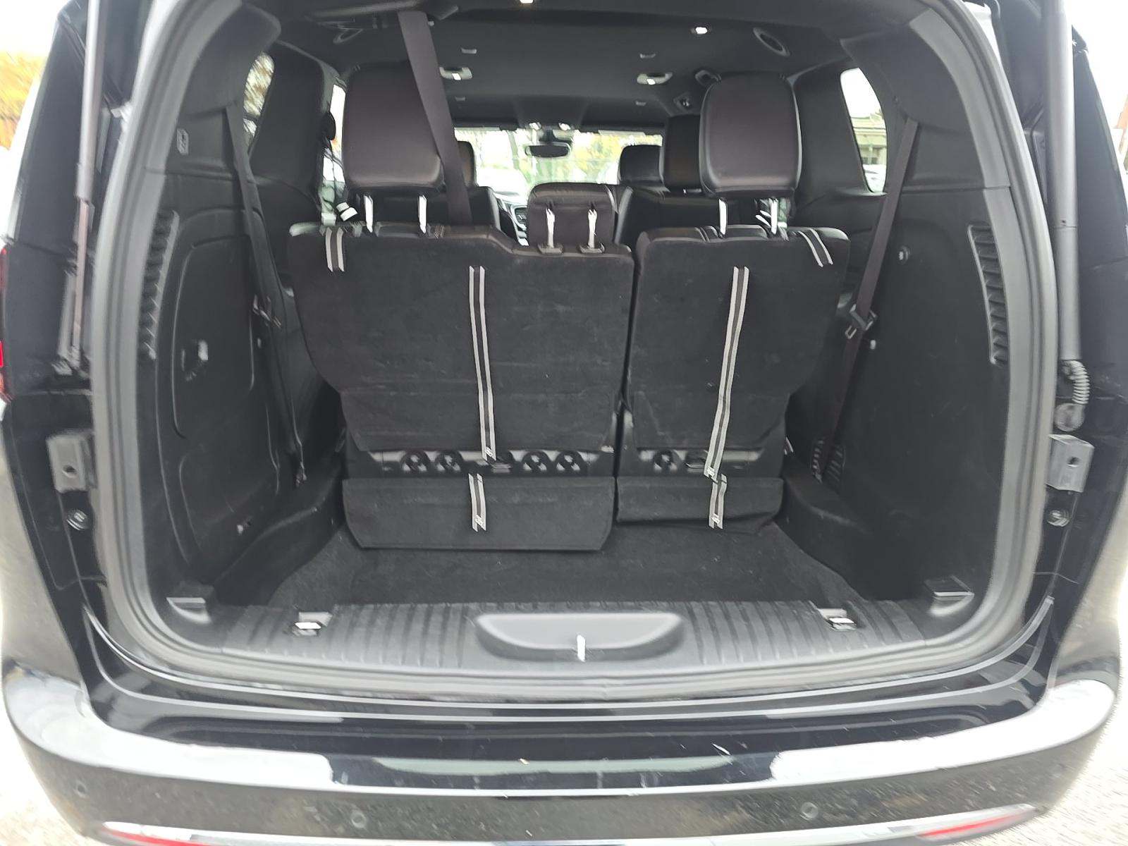 2025 Chrysler Pacifica Hybrid Select FWD