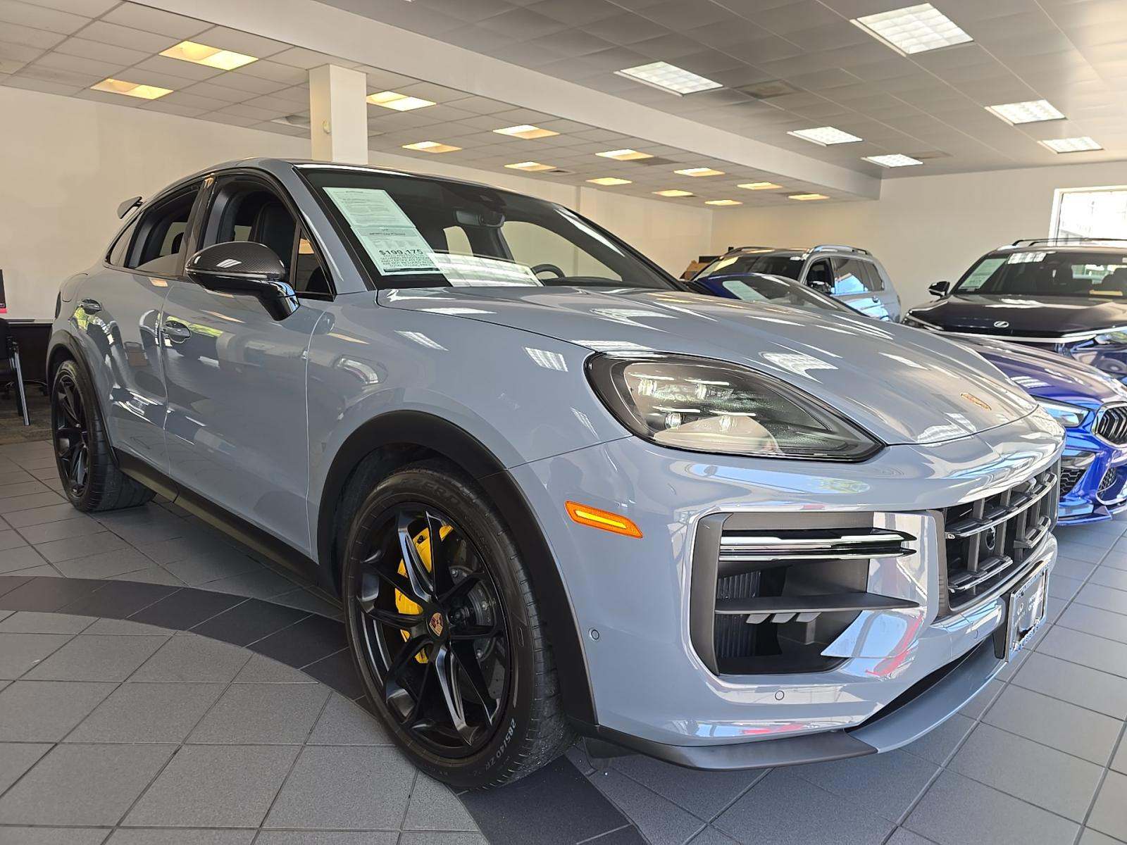 PORSCHE CAYENNE - 4