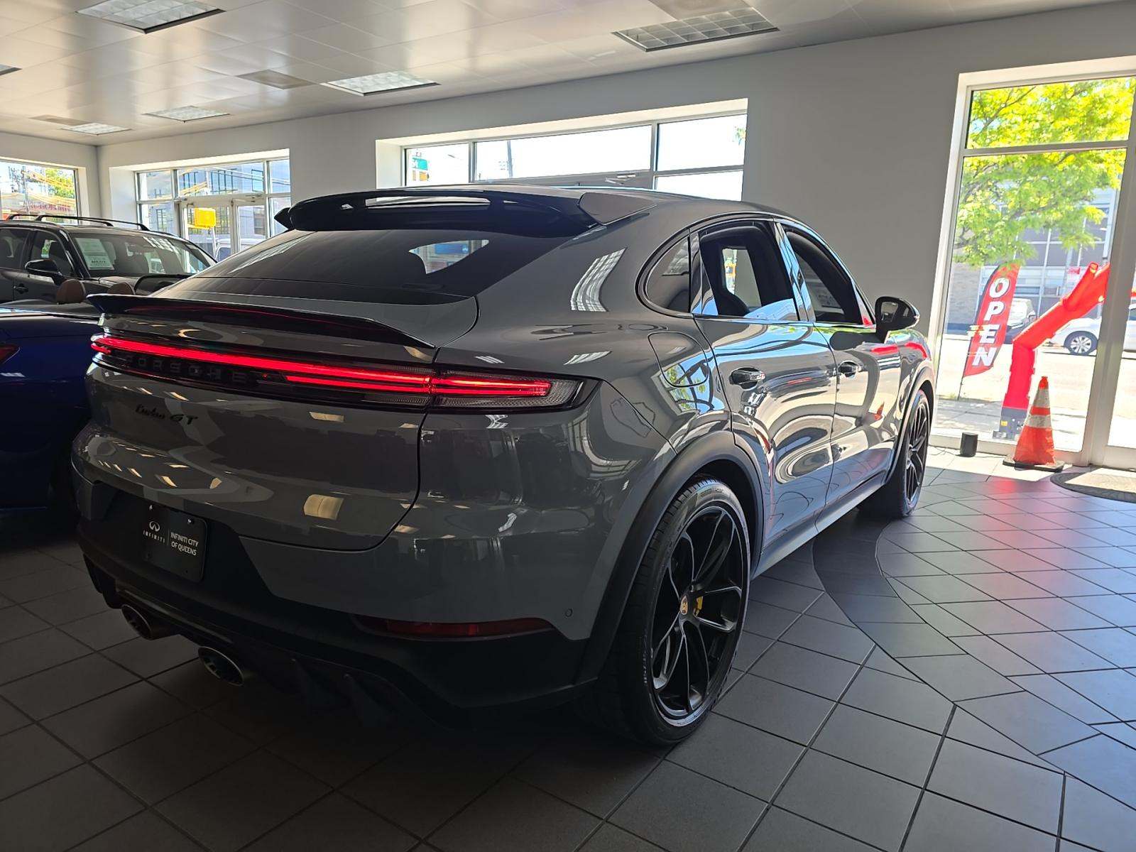 PORSCHE CAYENNE - 3