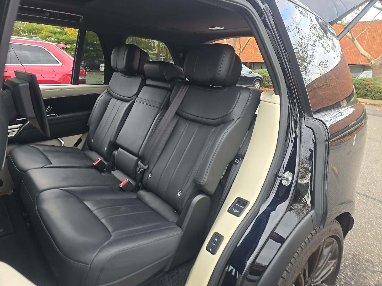 2024 Land Rover Range Rover Autobiography LWB AWD