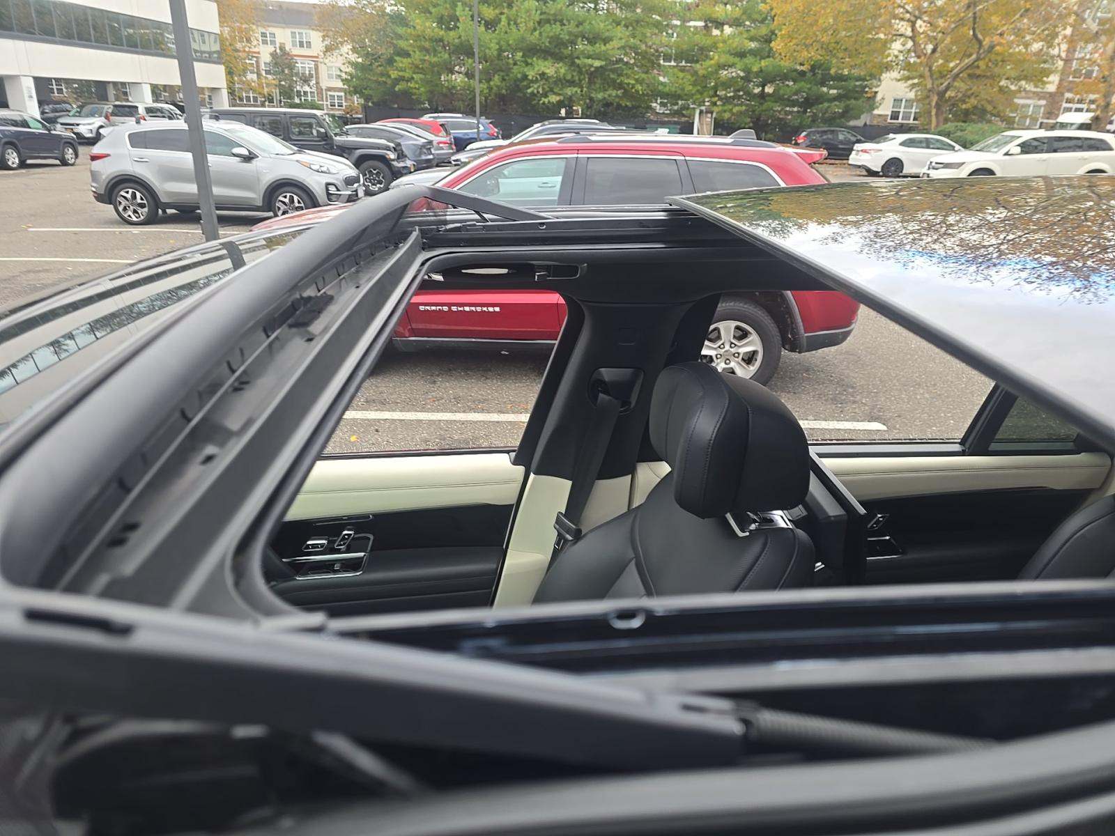 2024 Land Rover Range Rover Autobiography LWB AWD