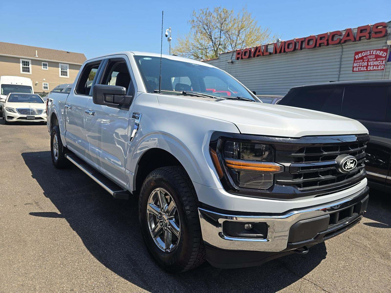 FORD F-150 - 4