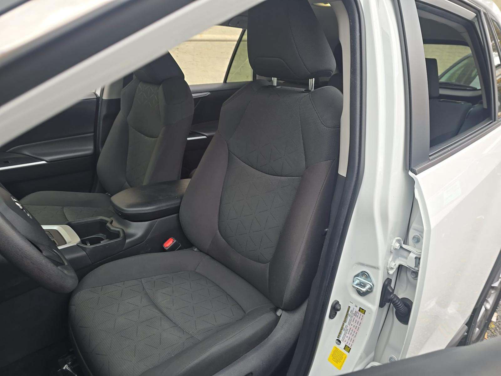 2024 Toyota RAV4 XLE FWD