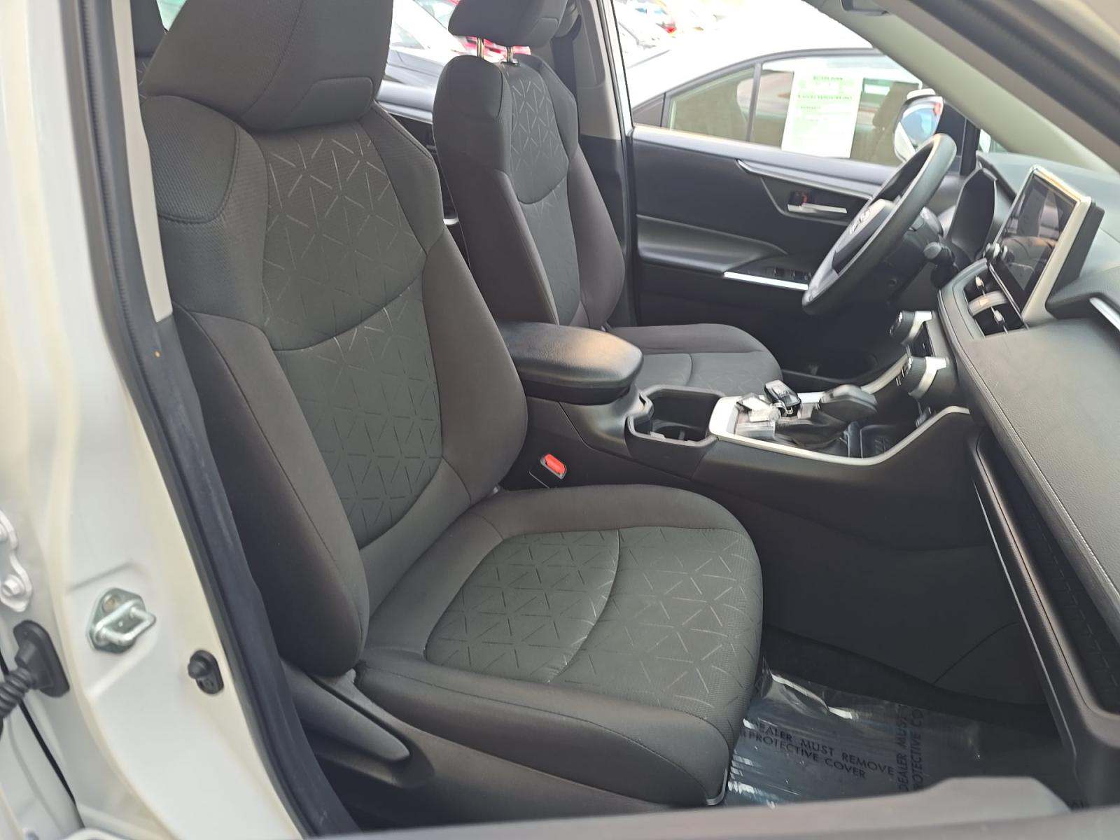 2024 Toyota RAV4 XLE FWD