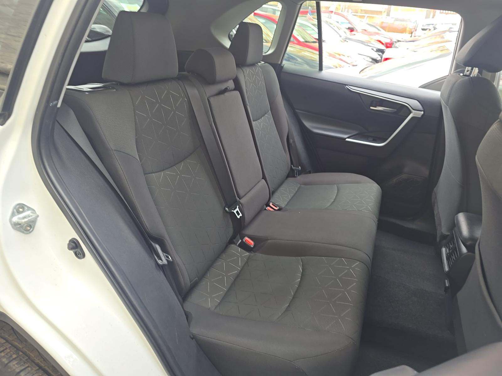 2024 Toyota RAV4 XLE FWD