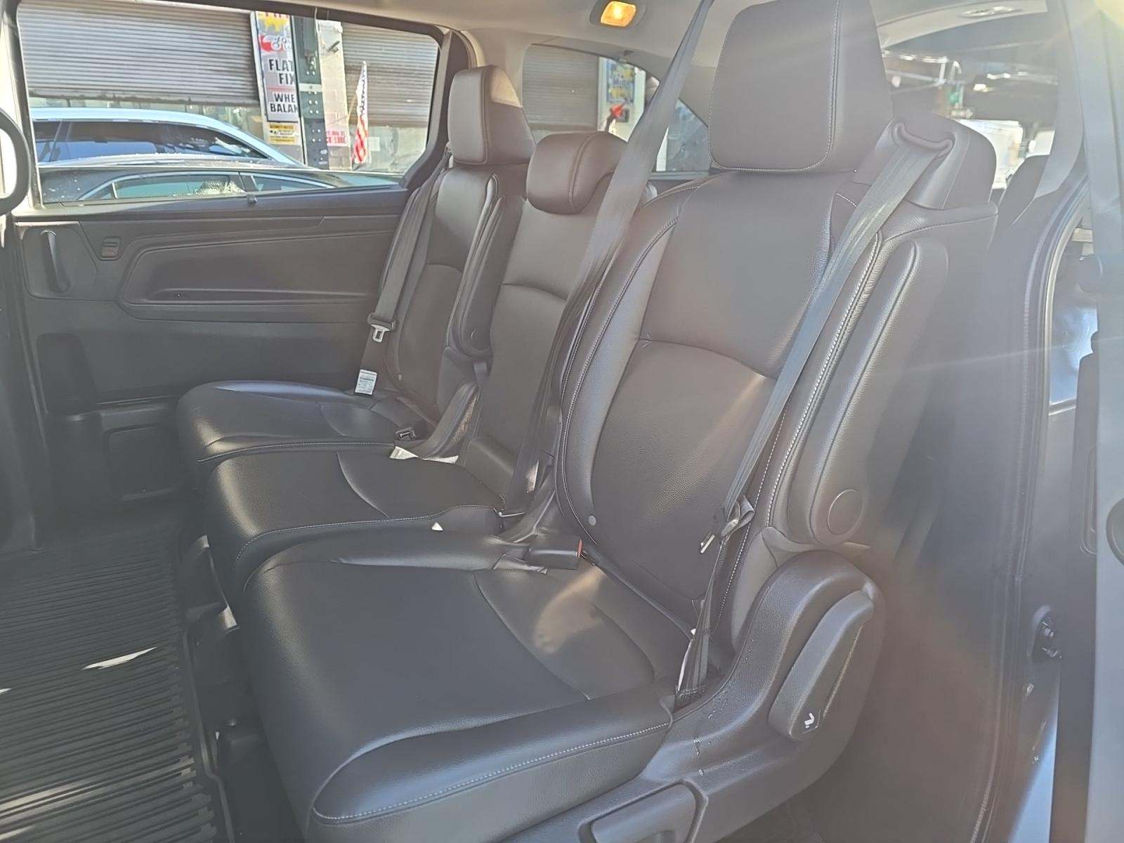 2023 Honda Odyssey Touring FWD