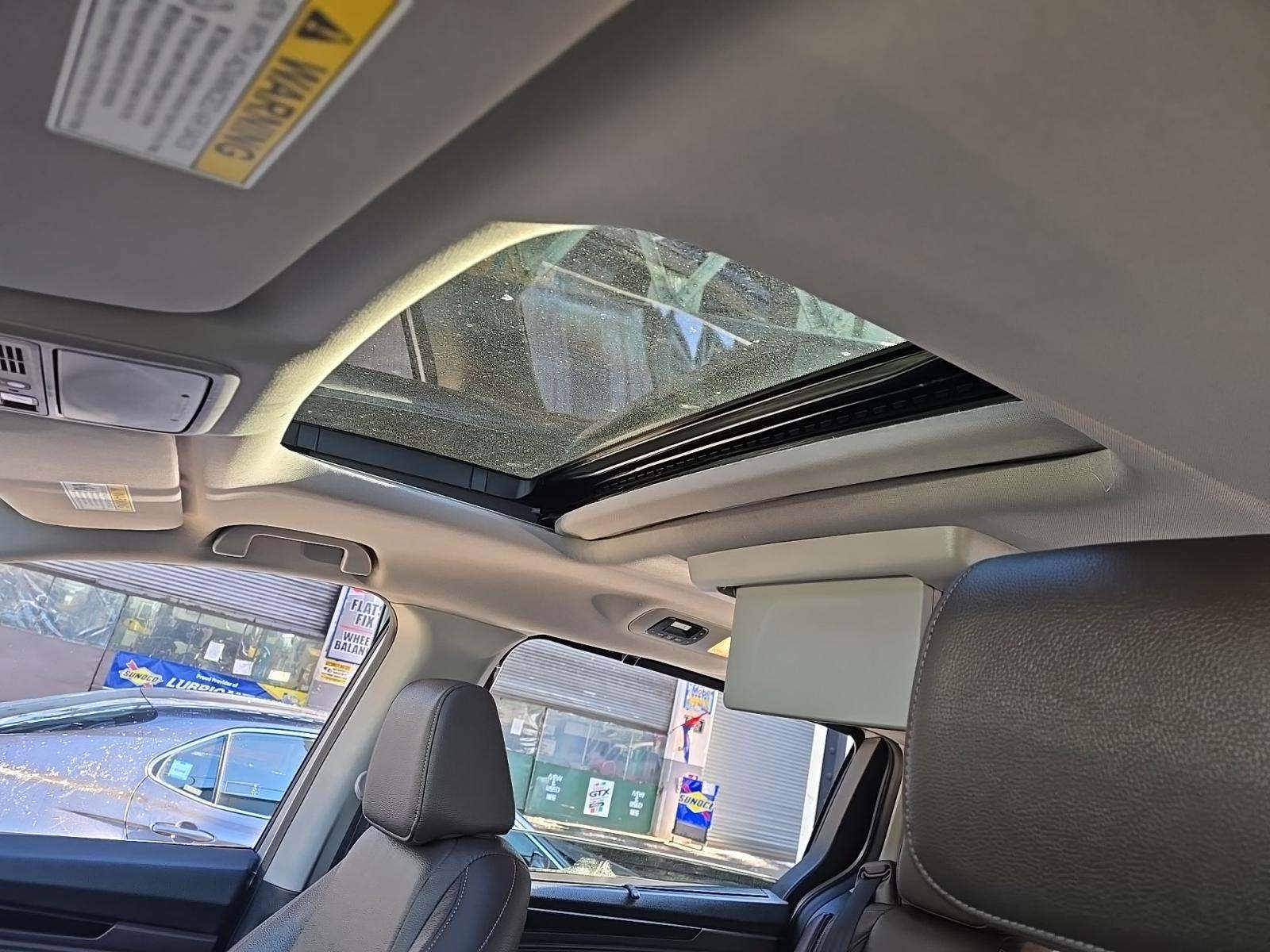 2023 Honda Odyssey Touring FWD