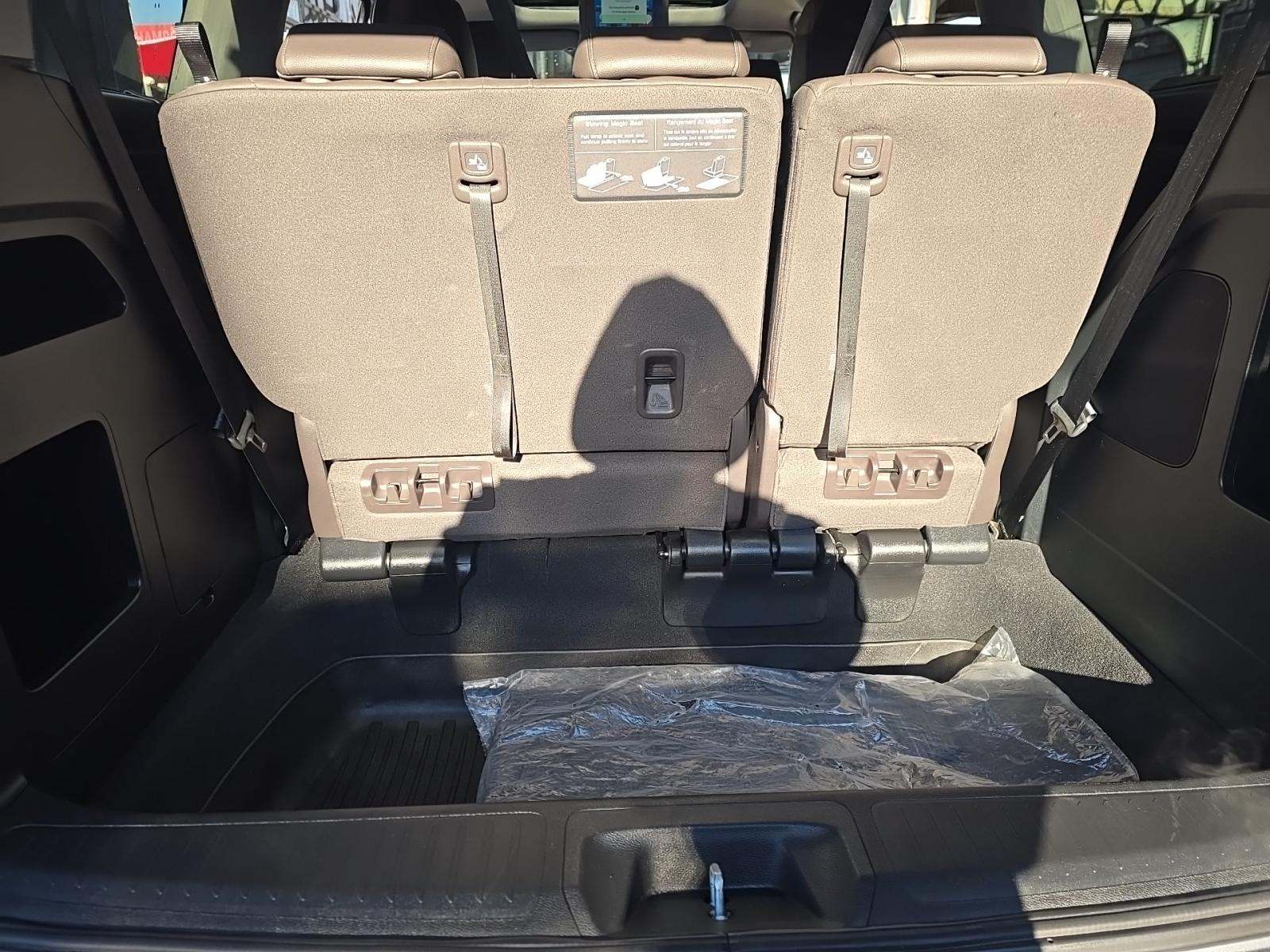 2023 Honda Odyssey Touring FWD