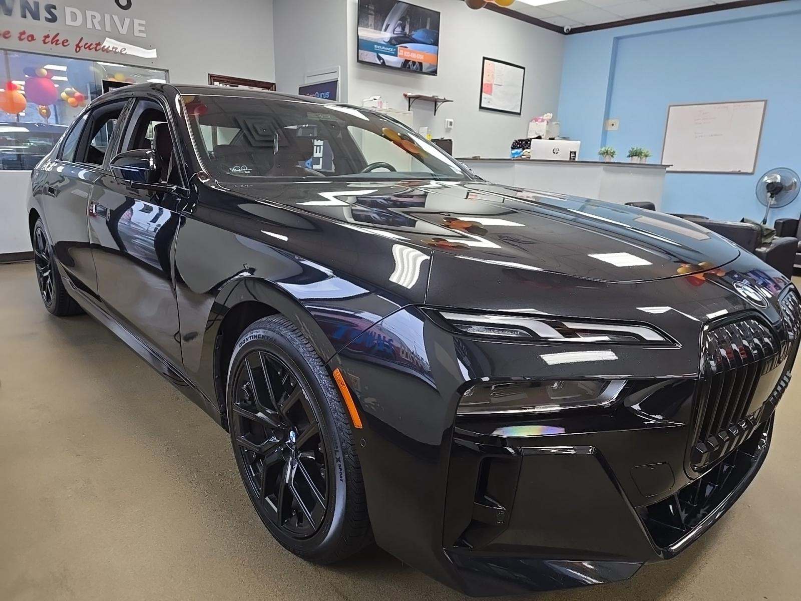 2023 BMW 7 Series 760i xDrive AWD