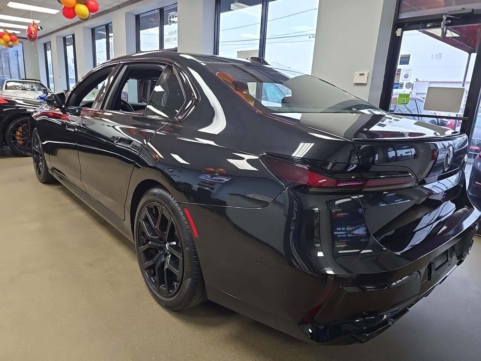 2023 BMW 7 Series 760i xDrive AWD