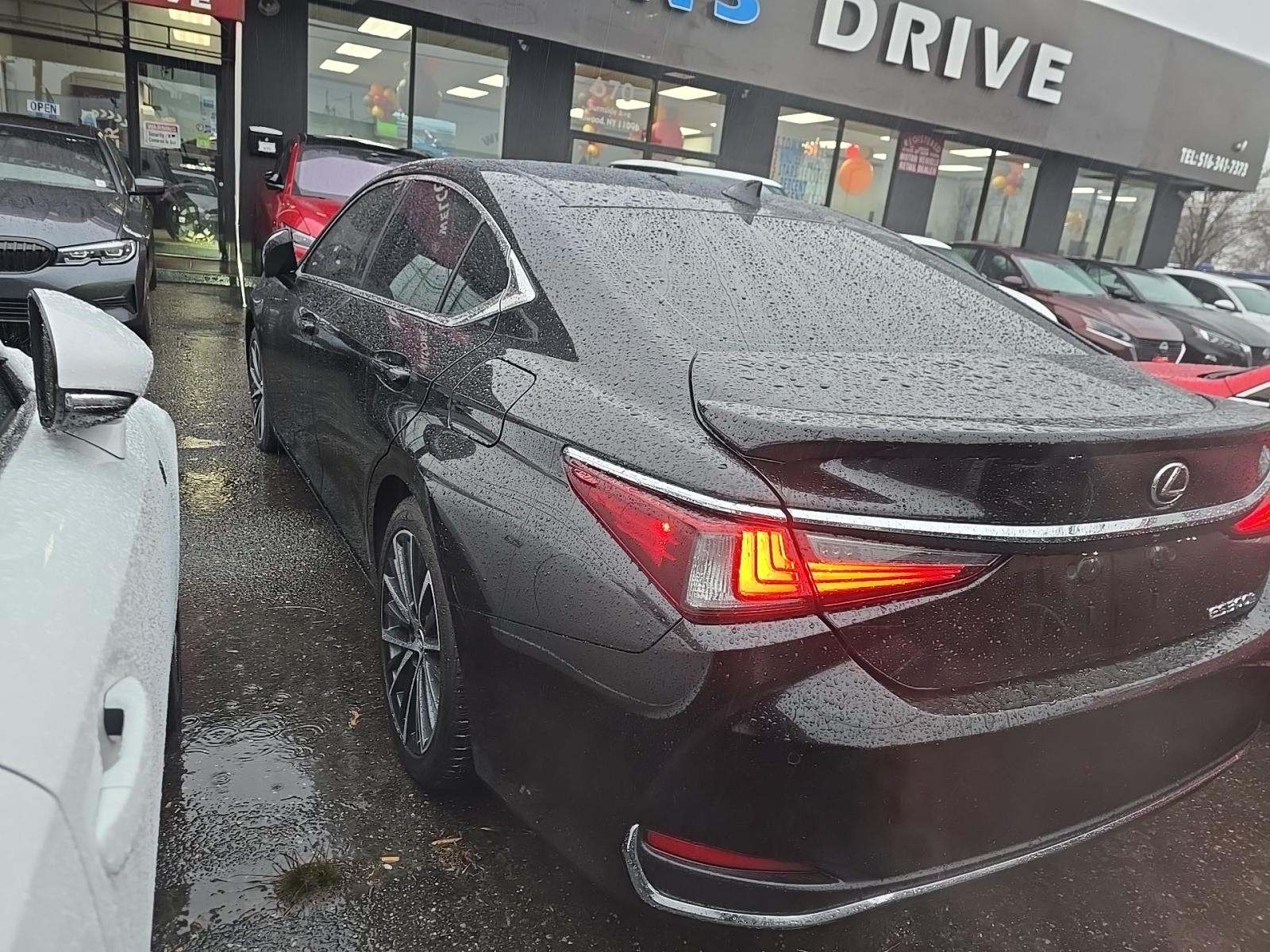 2024 Lexus ES ES 300h FWD