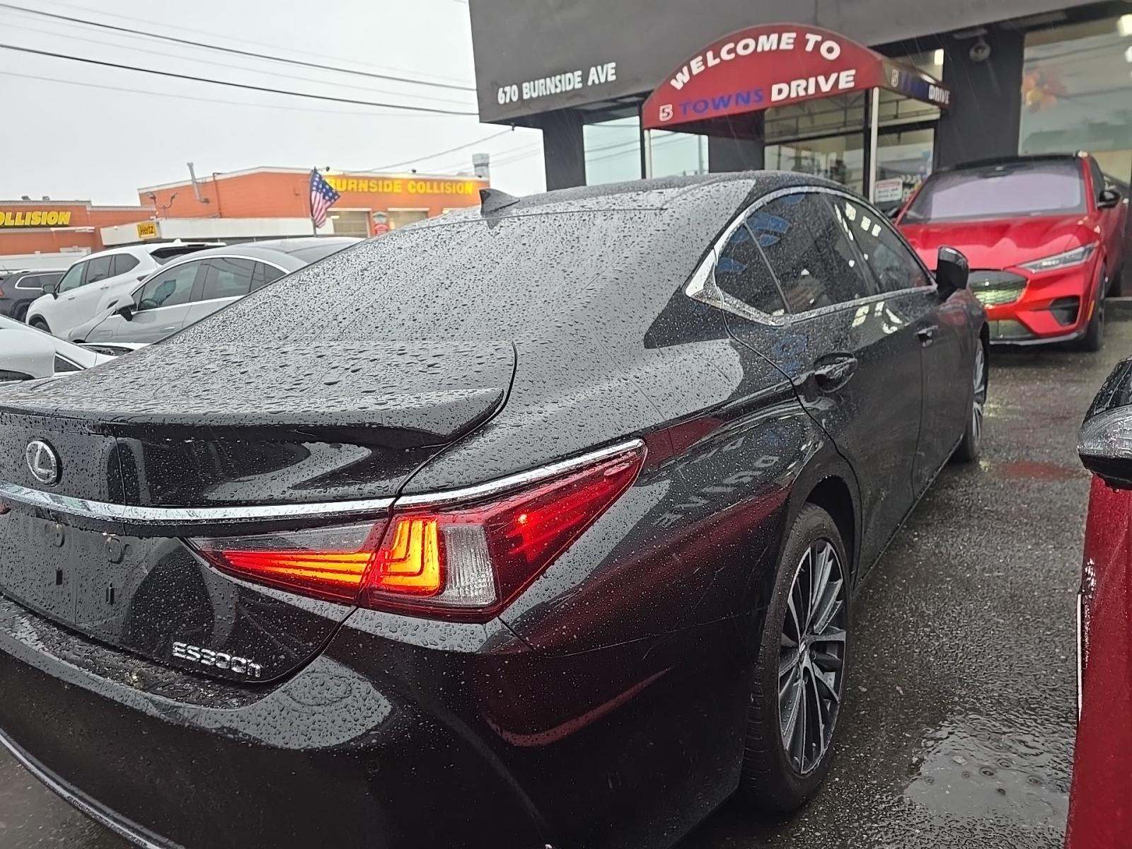 2024 Lexus ES ES 300h FWD