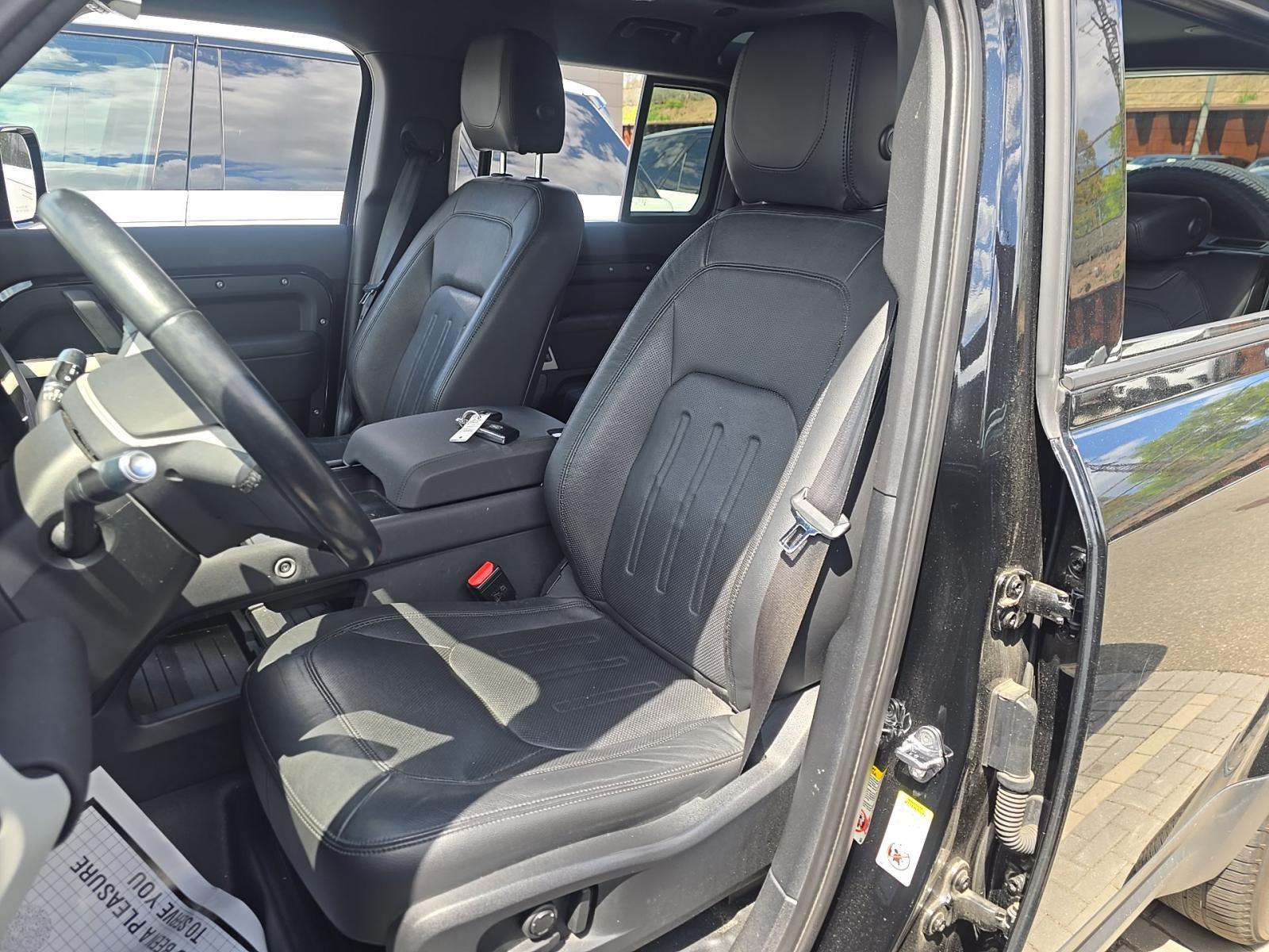 LAND ROVER DEFENDER 110 - 6