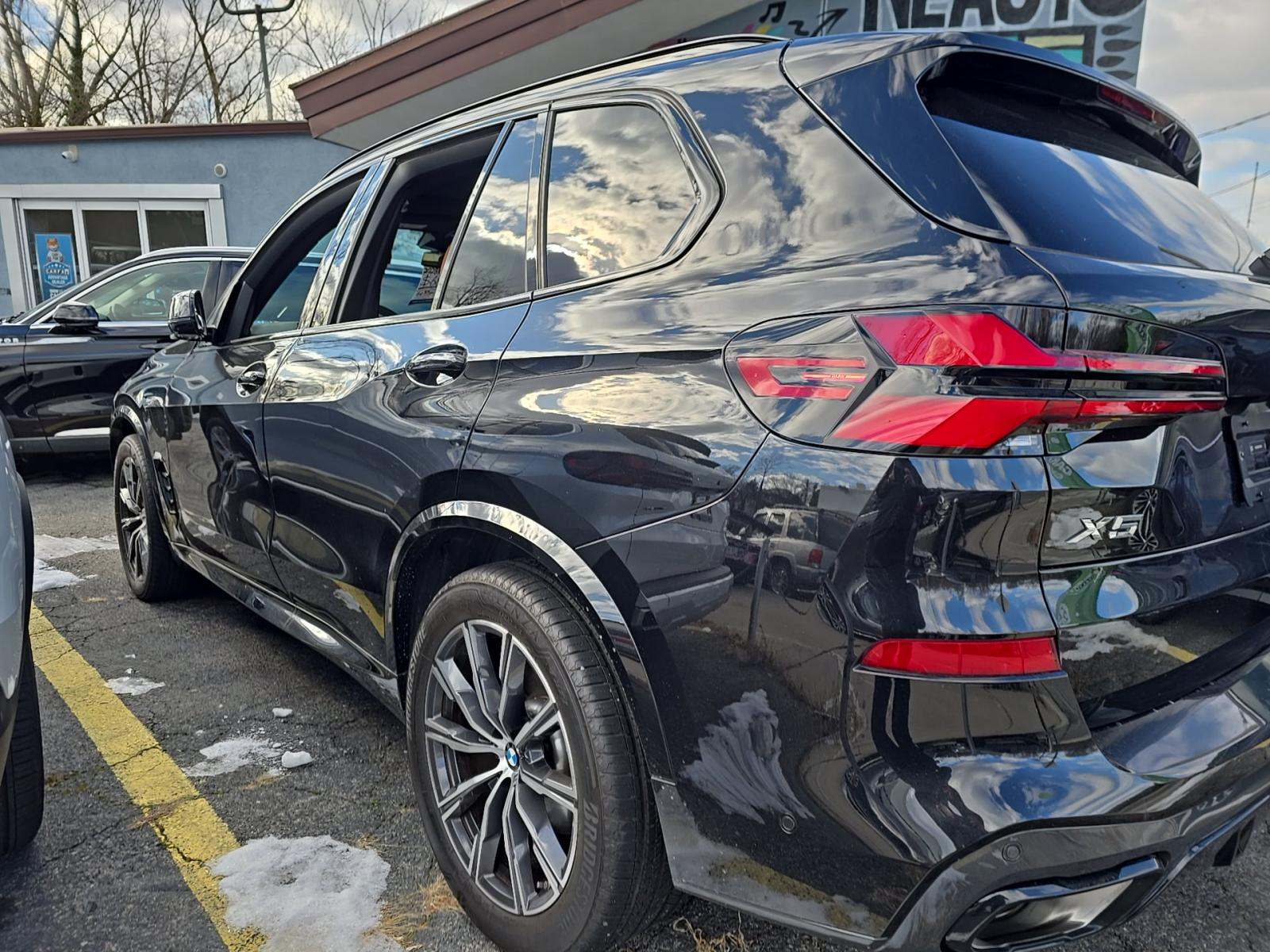 2025 BMW X5 xDrive40i AWD