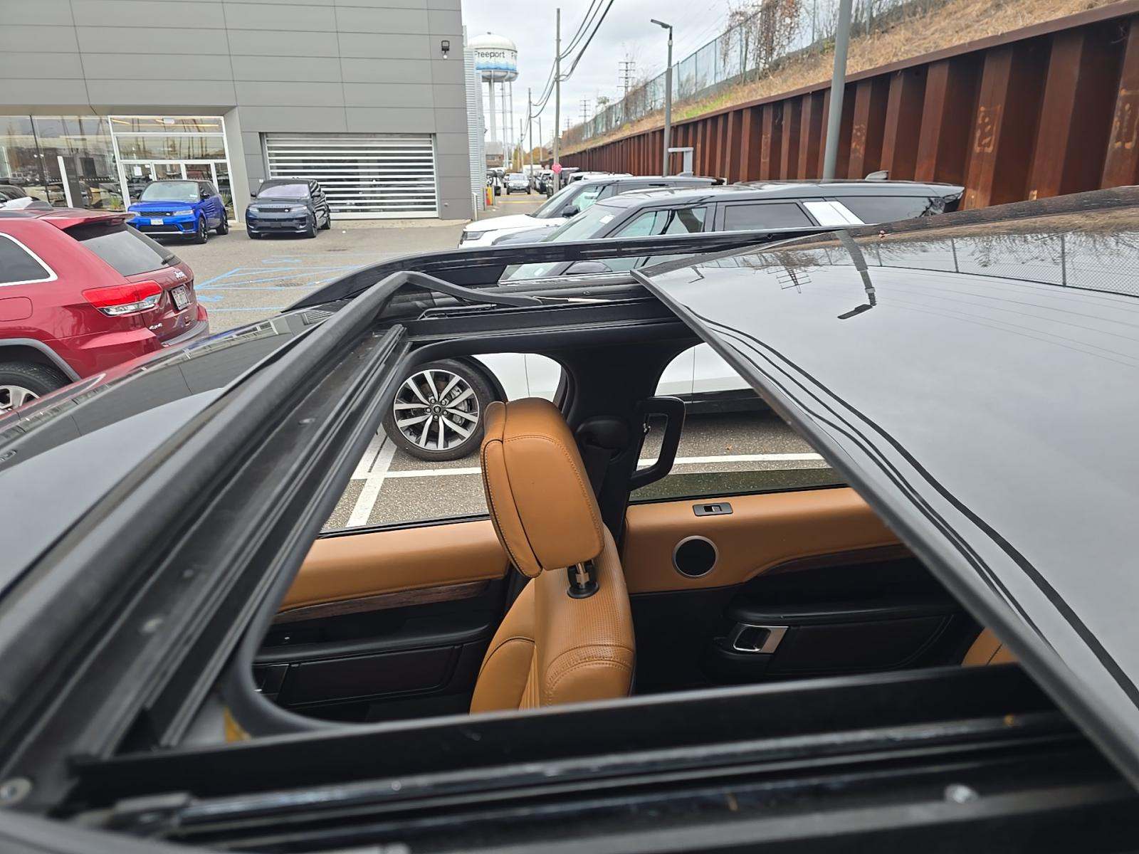 2020 Land Rover Discovery HSE Luxury AWD