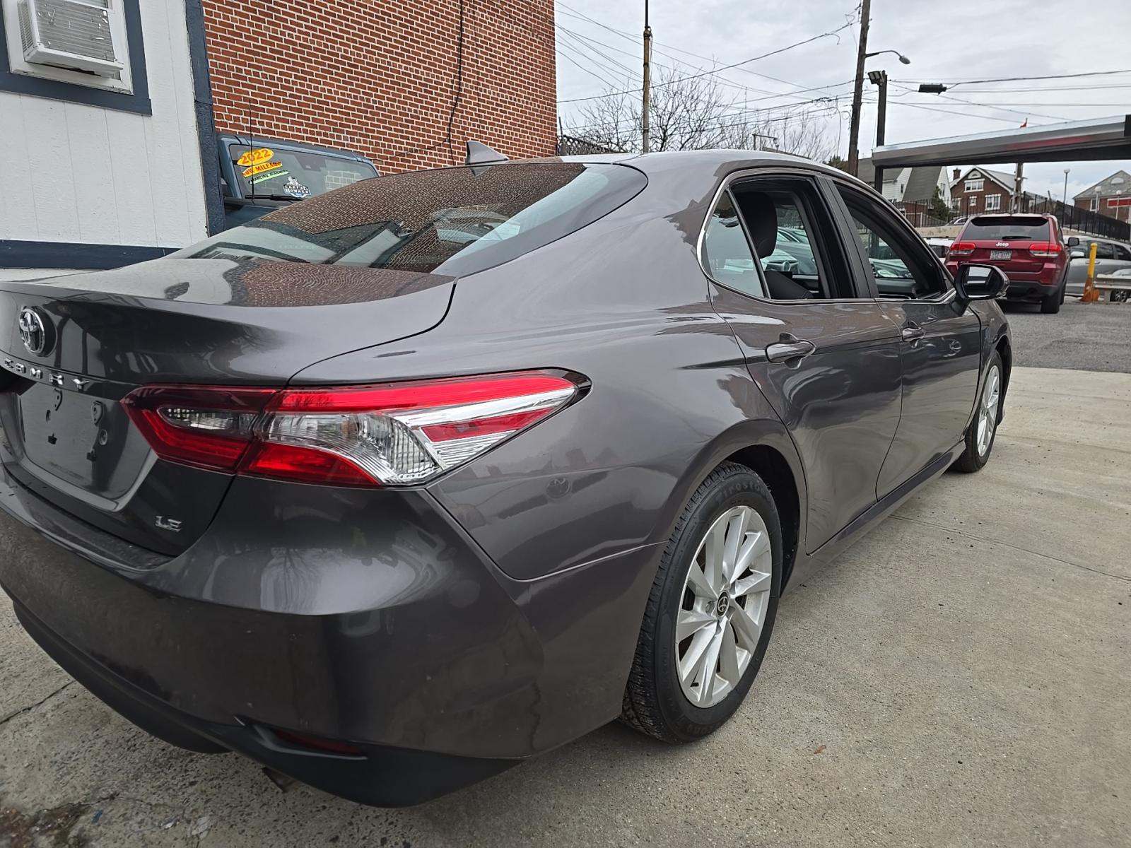 2023 Toyota Camry LE FWD