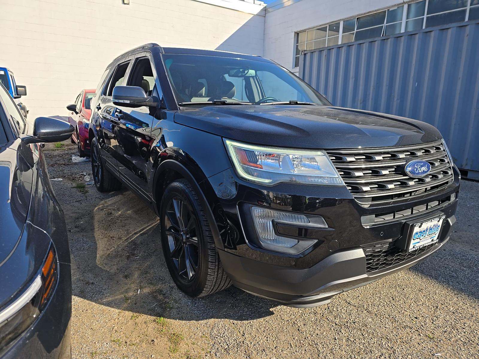FORD EXPLORER - 4