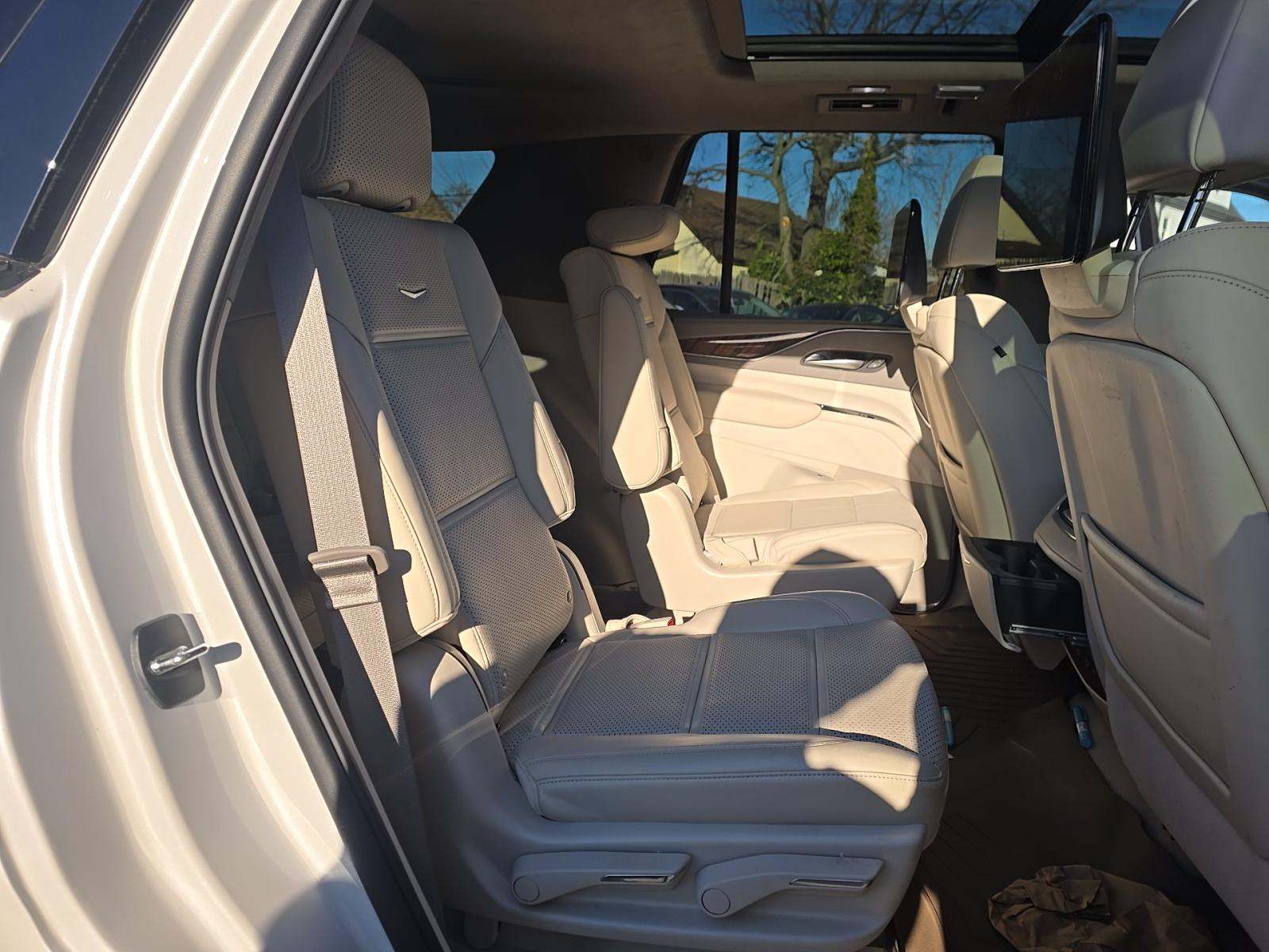 2023 Cadillac Escalade Sport Platinum AWD