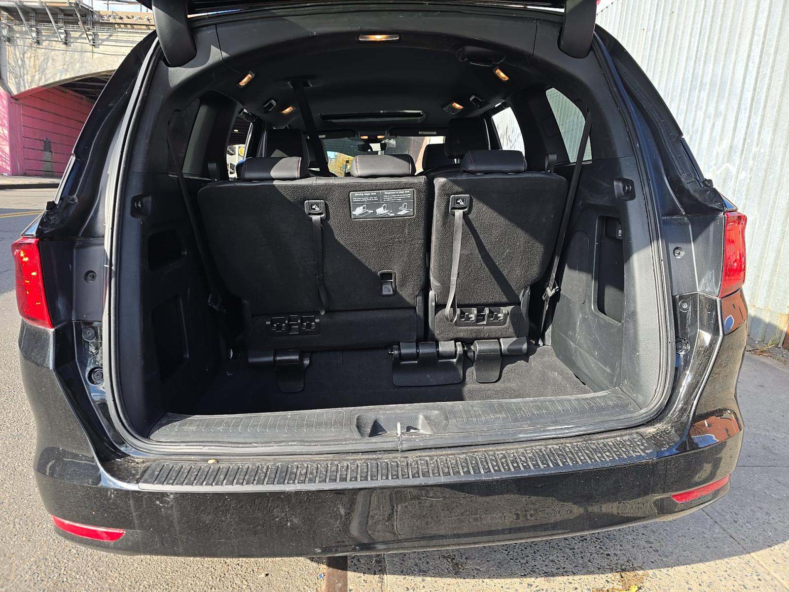 2023 Honda Odyssey Sport FWD