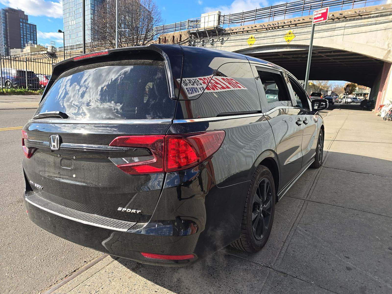 2023 Honda Odyssey Sport FWD