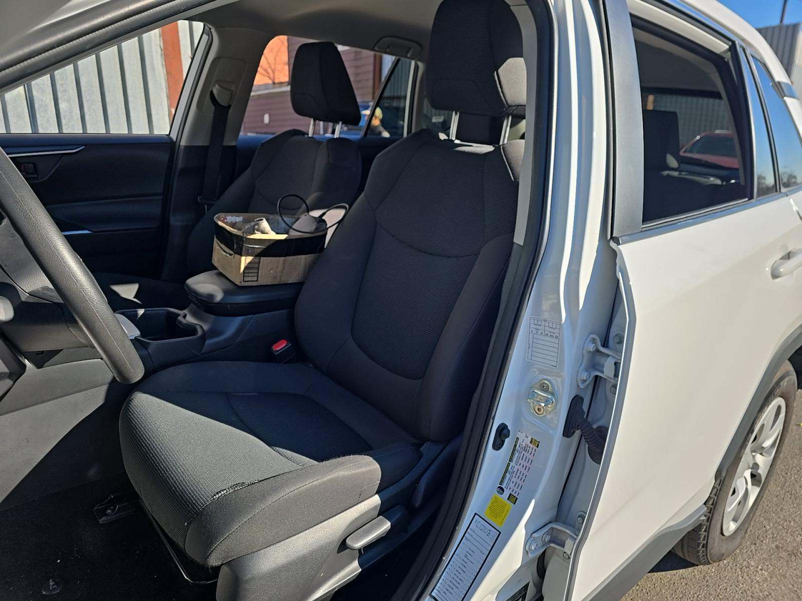 2024 Toyota RAV4 LE FWD