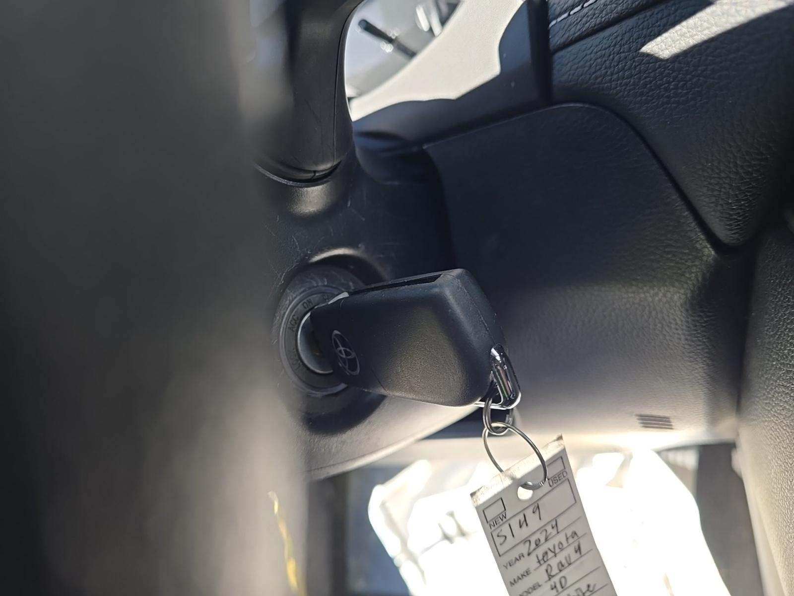 2024 Toyota RAV4 LE FWD