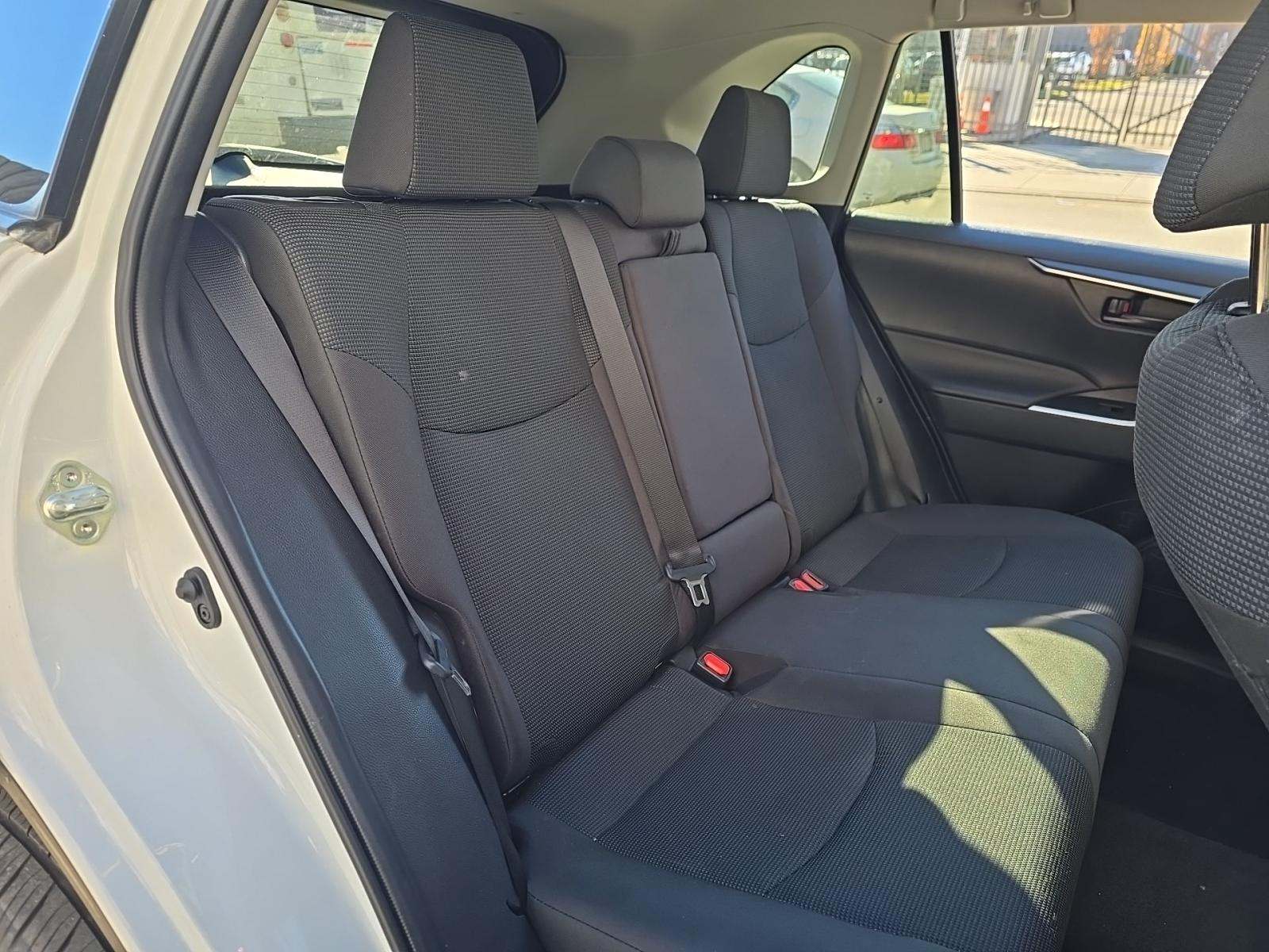 2024 Toyota RAV4 LE FWD