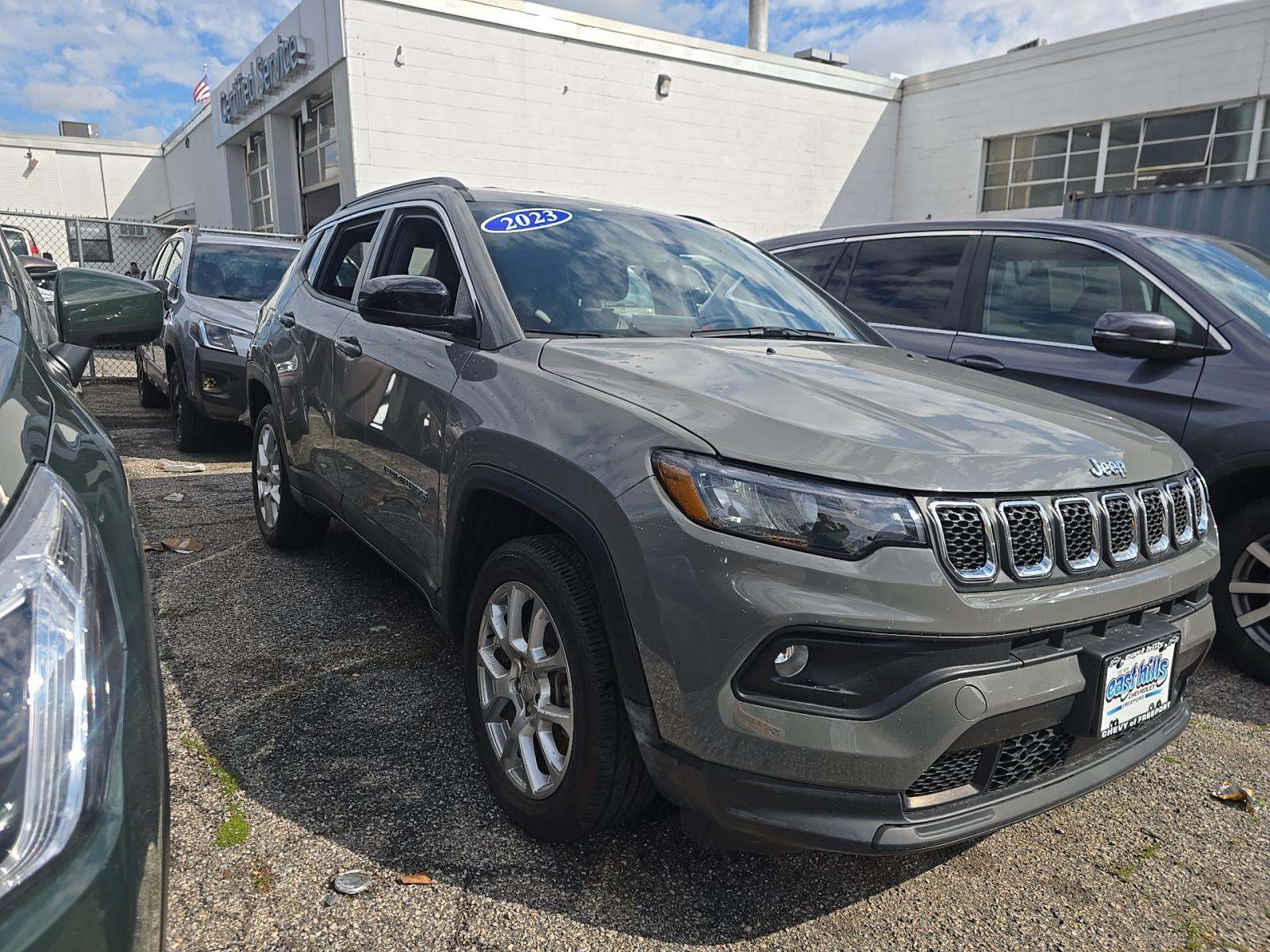 2023 Jeep Compass Latitude Lux AWD