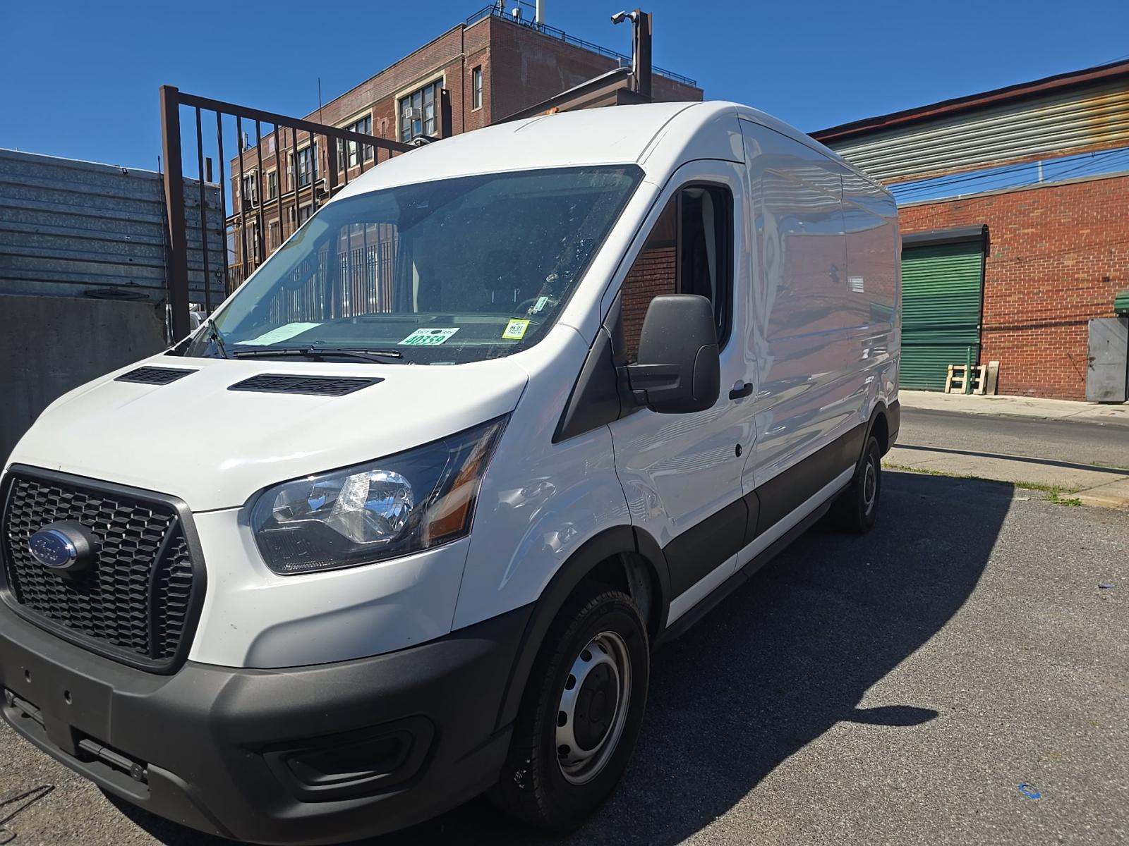FORD TRANSIT 250 - 1