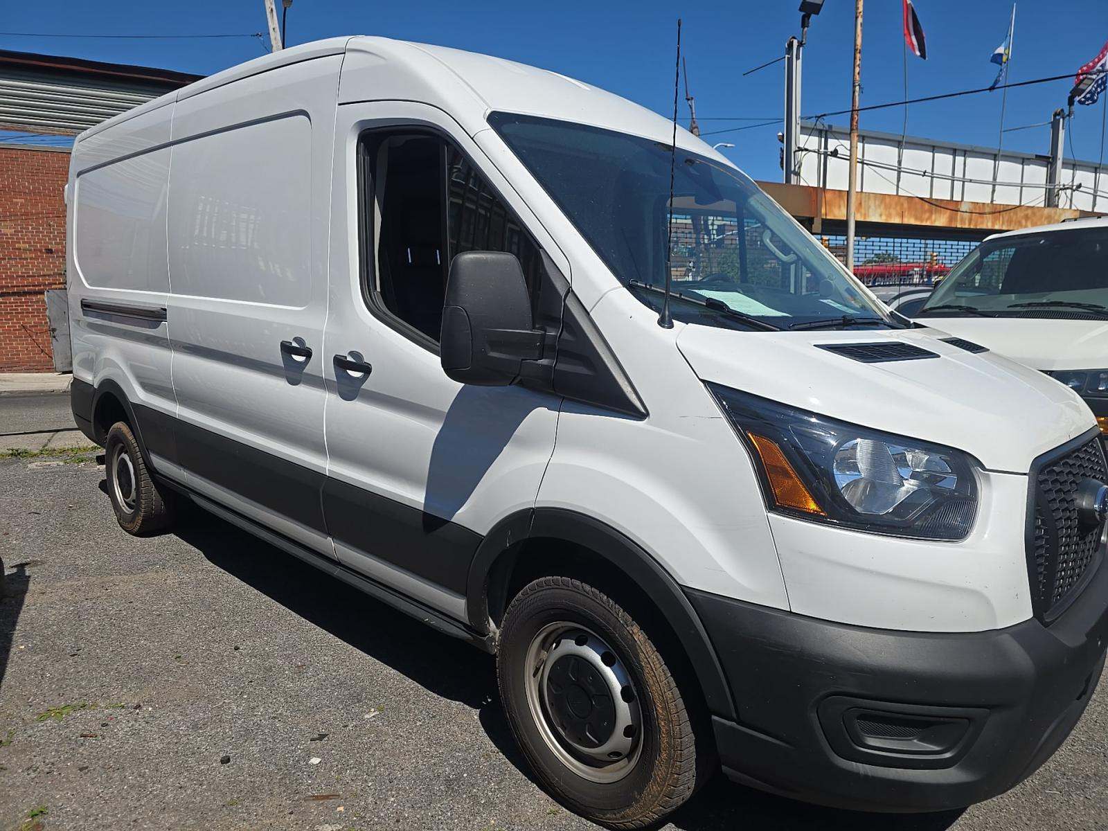 FORD TRANSIT 250 - 4