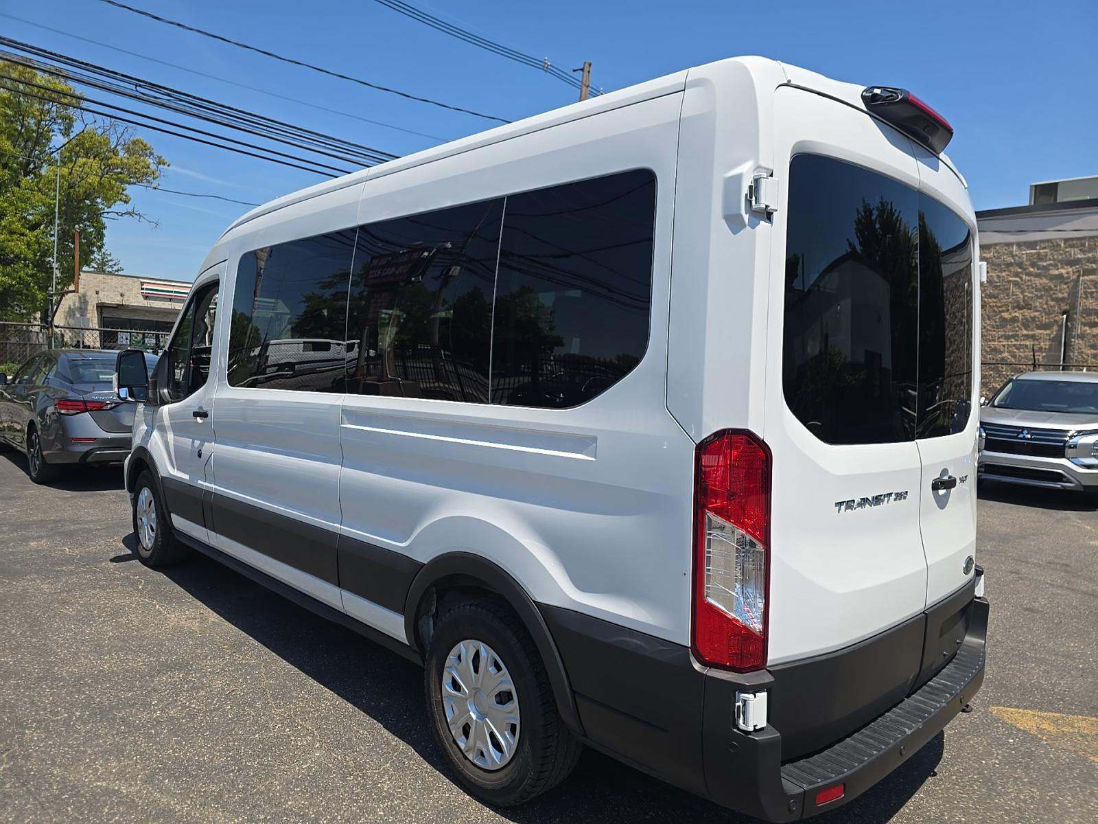 FORD TRANSIT 350 - 2