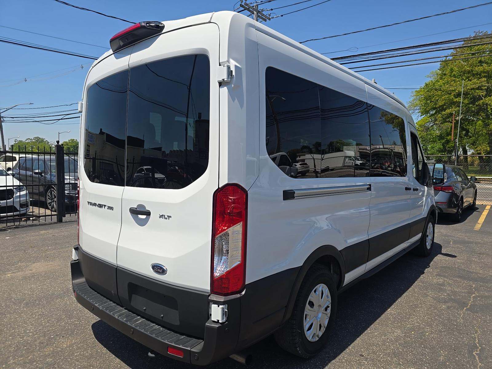 FORD TRANSIT 350 - 3