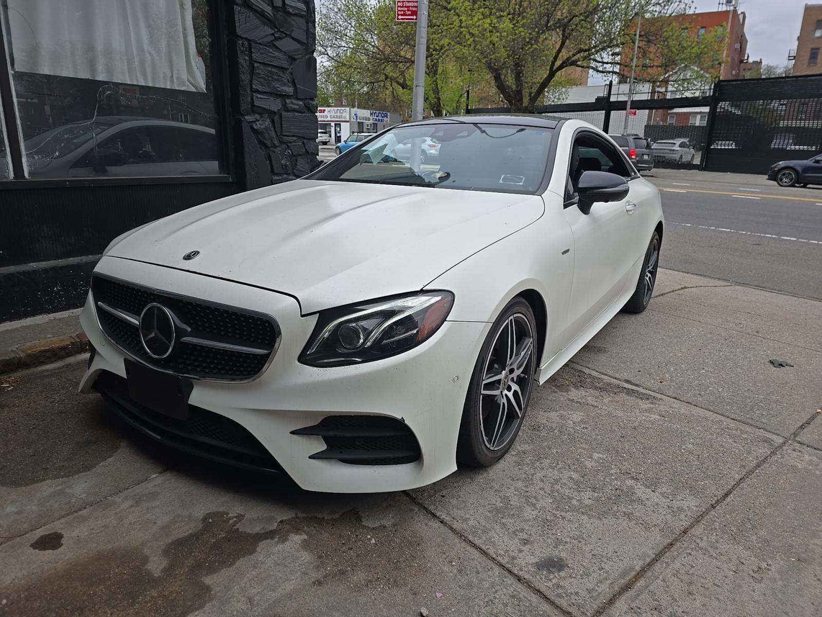 MERCEDES-BENZ E-CLASS - 1