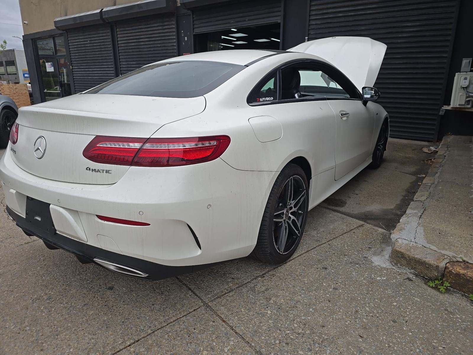 MERCEDES-BENZ E-CLASS - 3