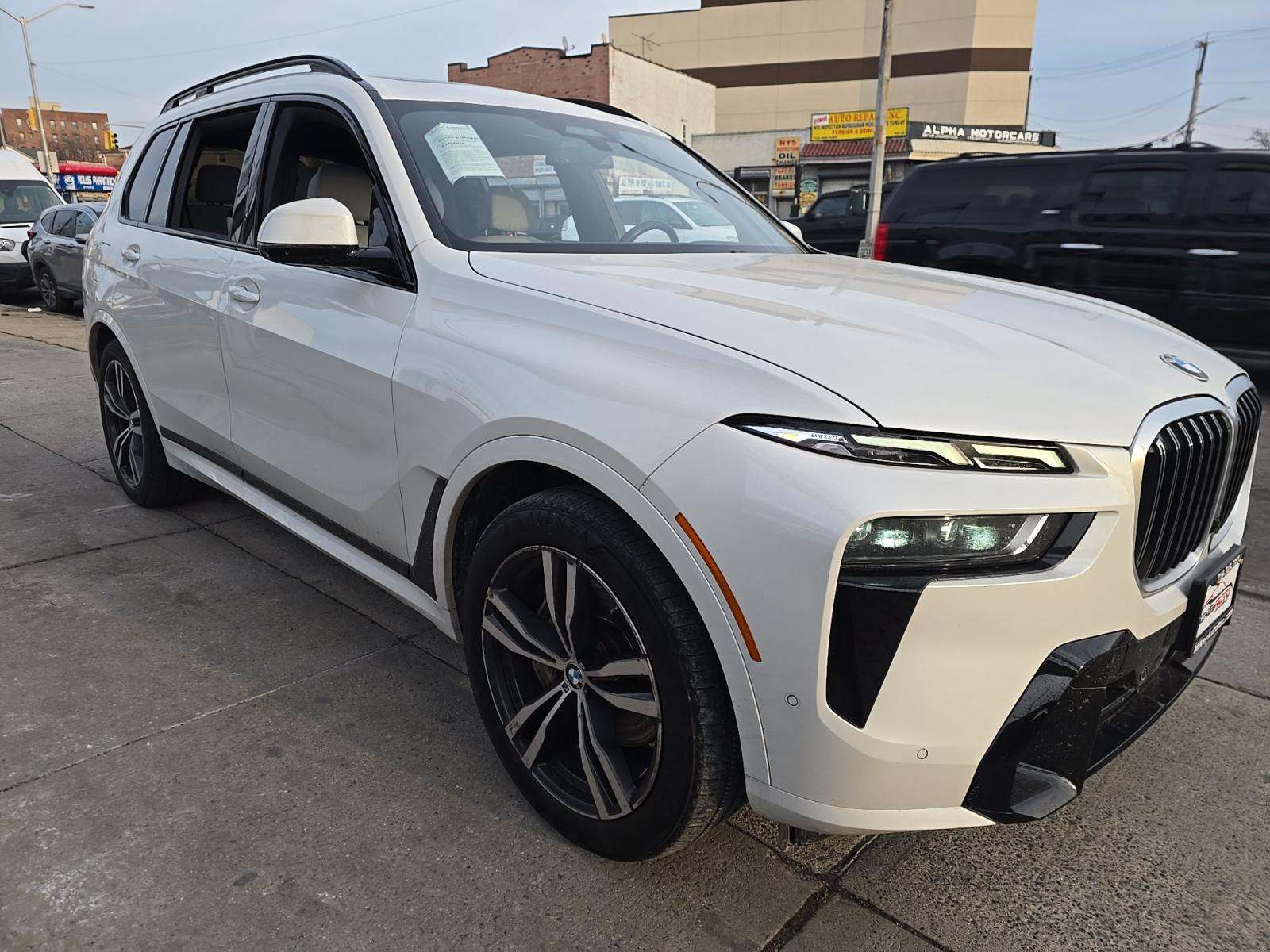 2023 BMW X7 xDrive40i AWD