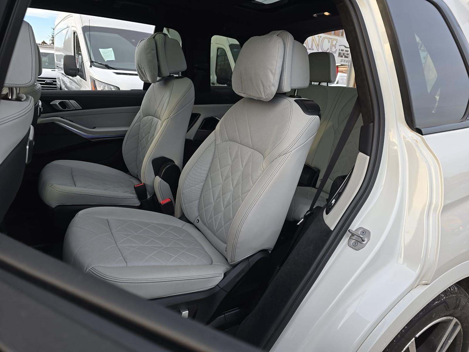 2023 BMW X7 xDrive40i AWD