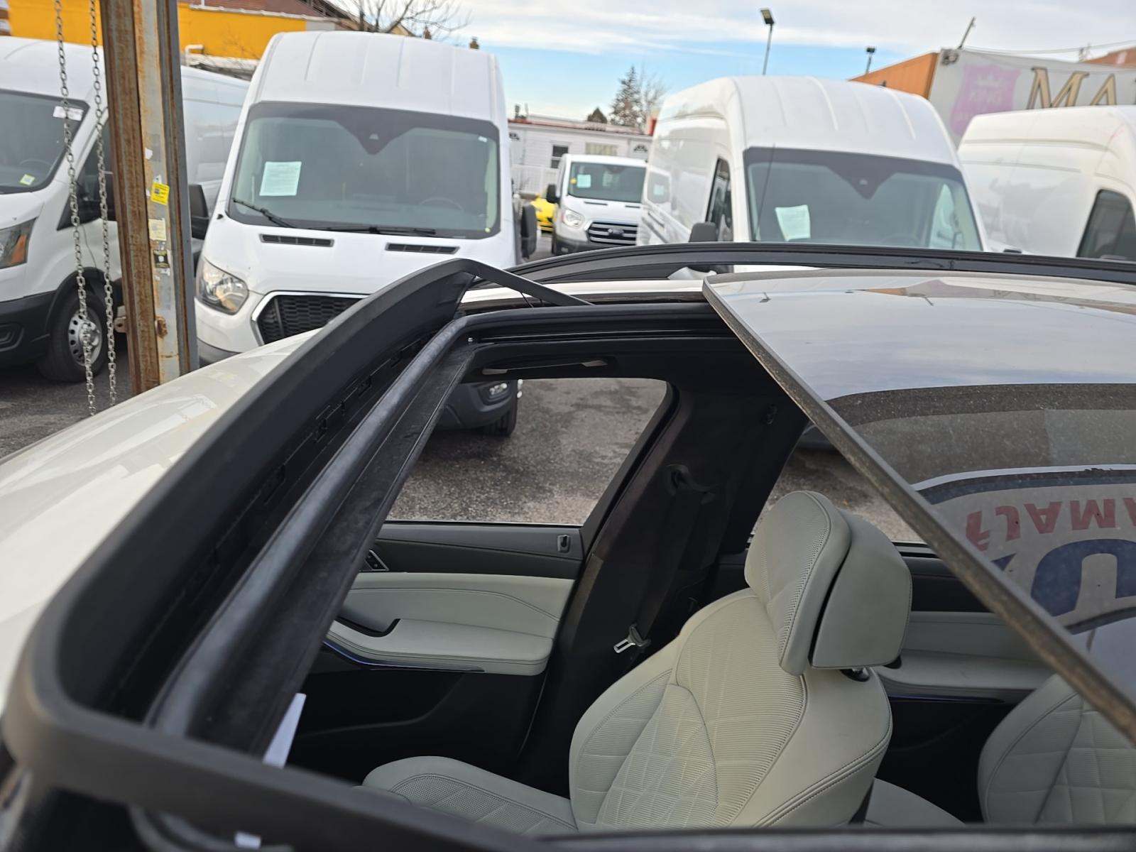 2023 BMW X7 xDrive40i AWD