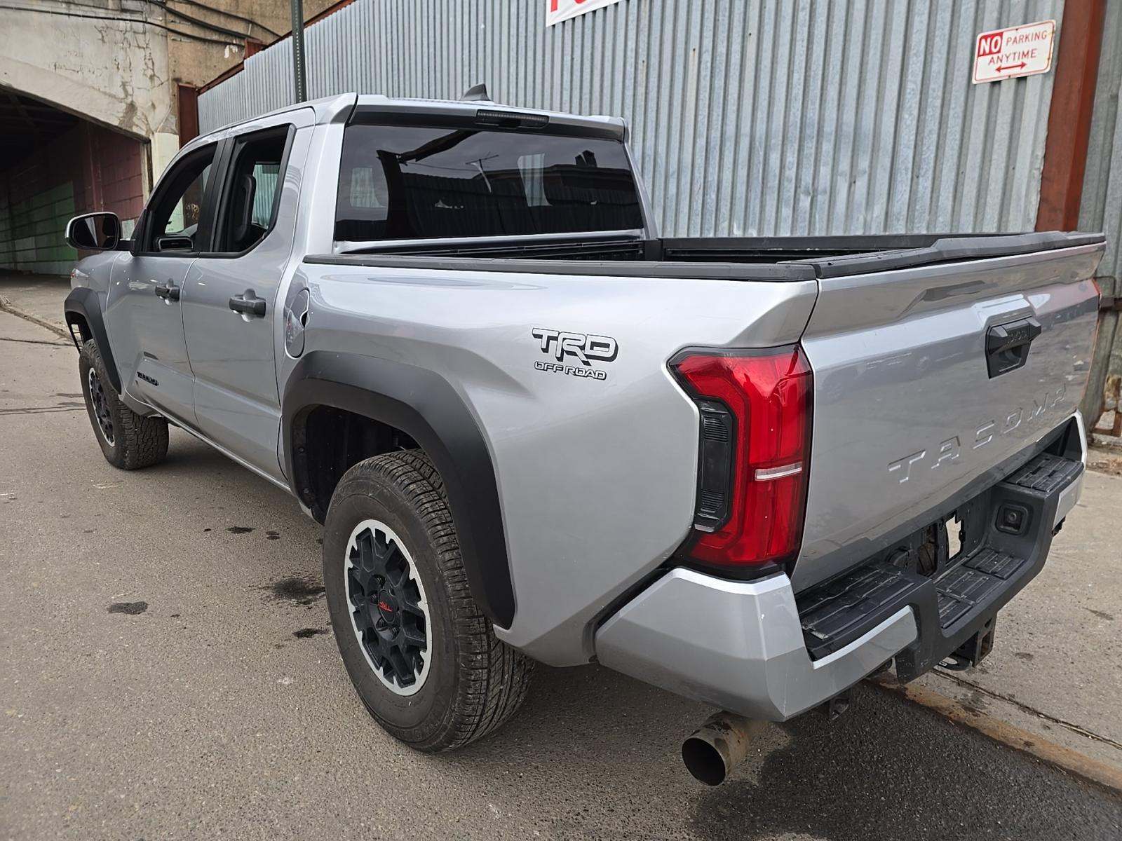 2024 Toyota Tacoma SR AWD