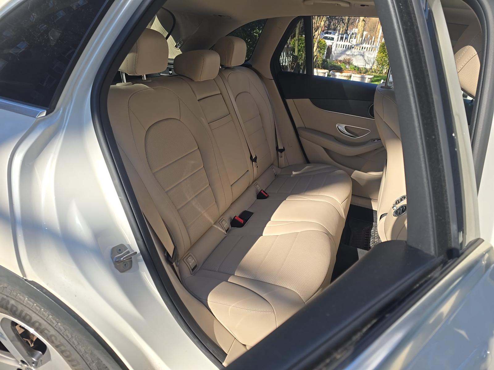 2021 Mercedes-Benz GLC GLC 300 AWD