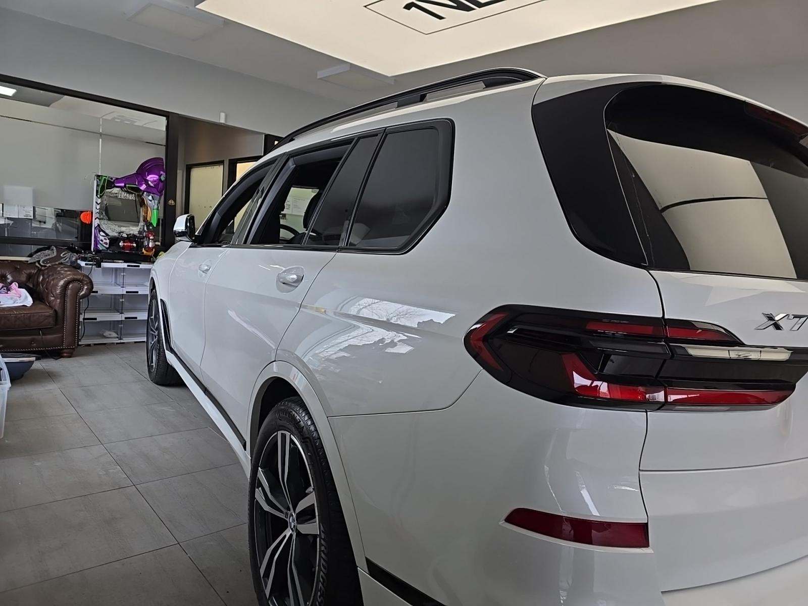 2025 BMW X7 xDrive40i AWD