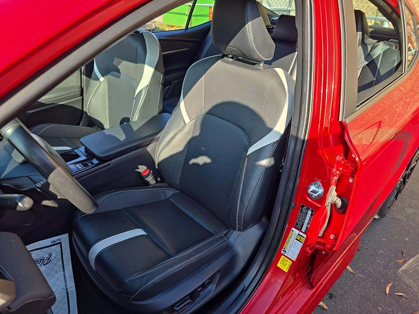 2025 Toyota Camry SE FWD