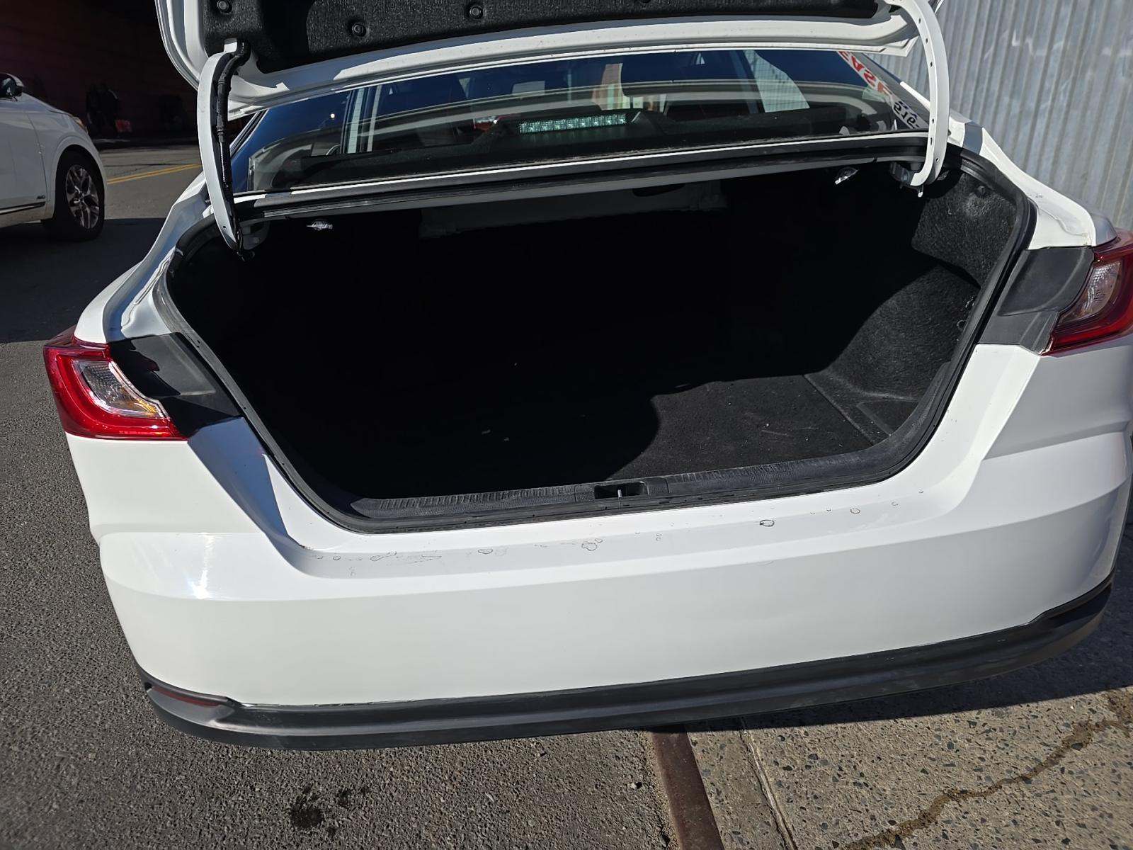 2025 Toyota Camry LE FWD