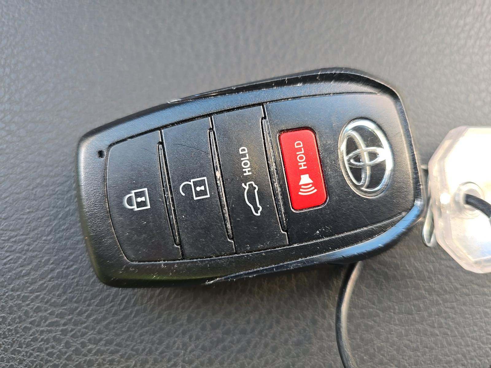 2025 Toyota Camry LE FWD