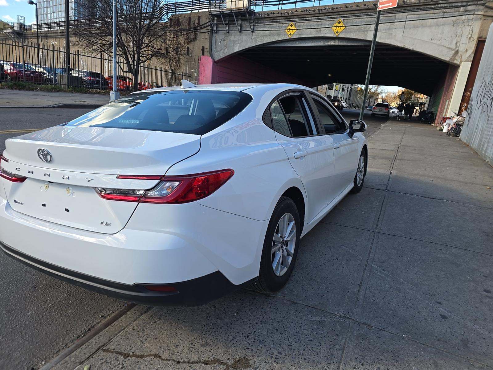 2025 Toyota Camry LE FWD
