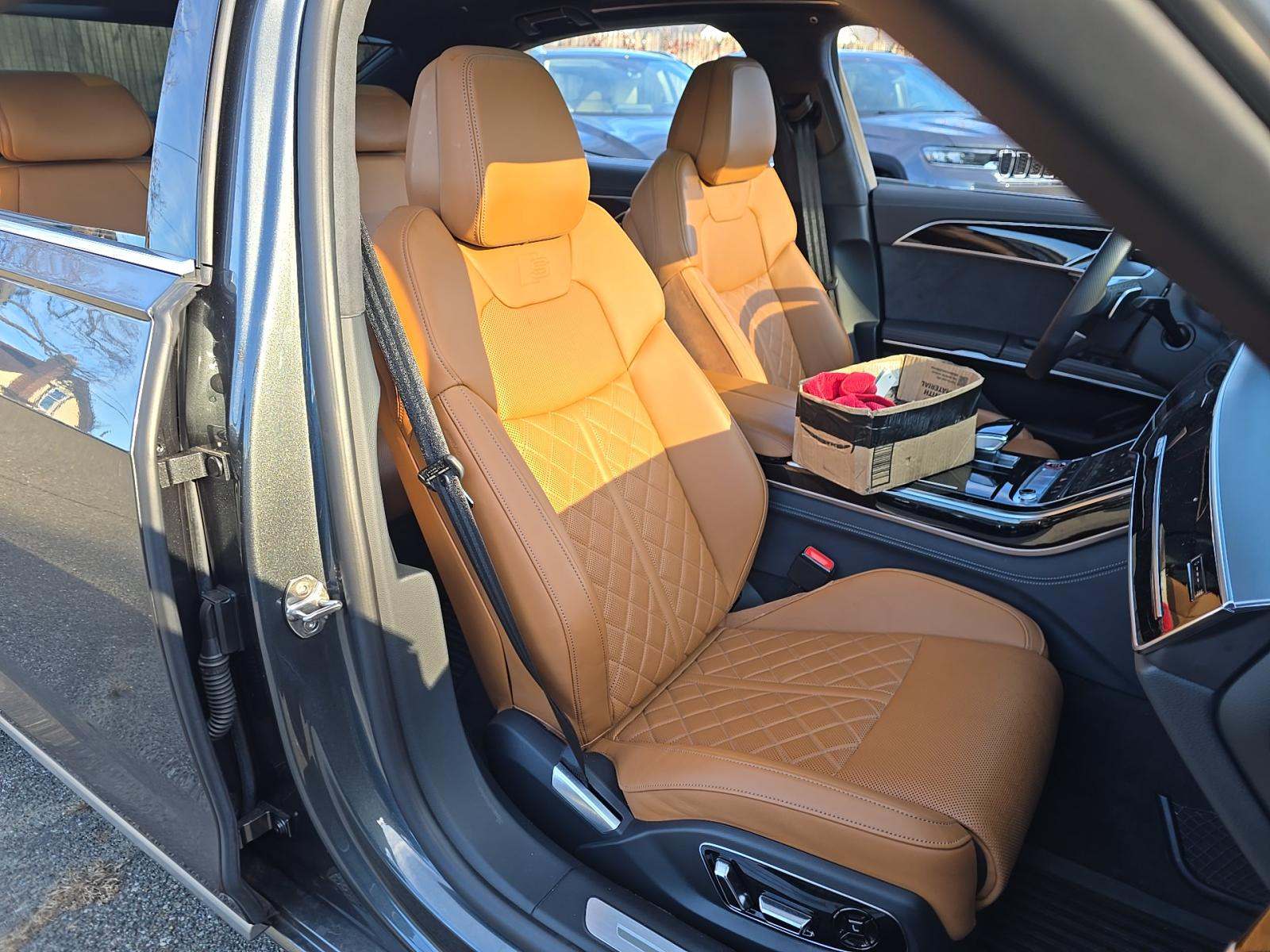 2022 Audi S8 Base AWD