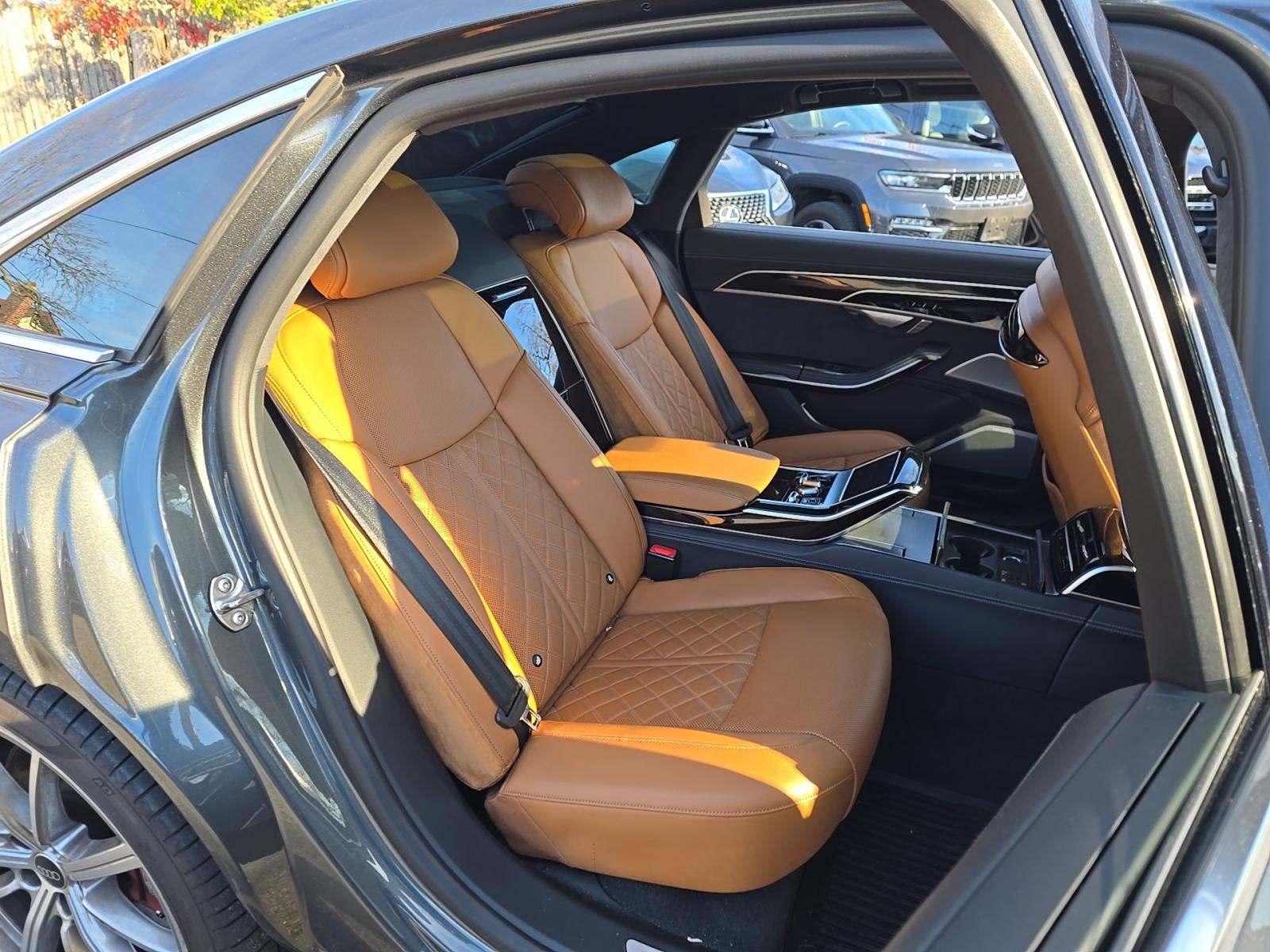 2022 Audi S8 Base AWD