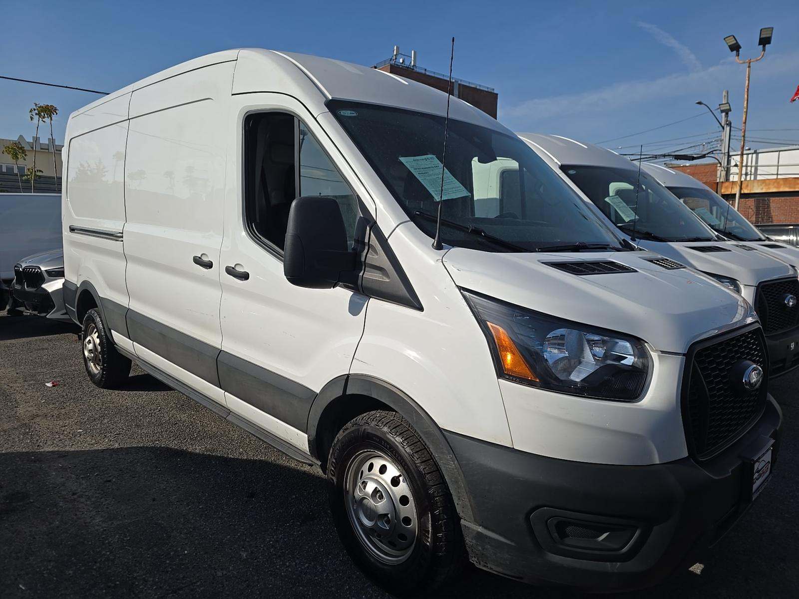 FORD TRANSIT 250 - 4